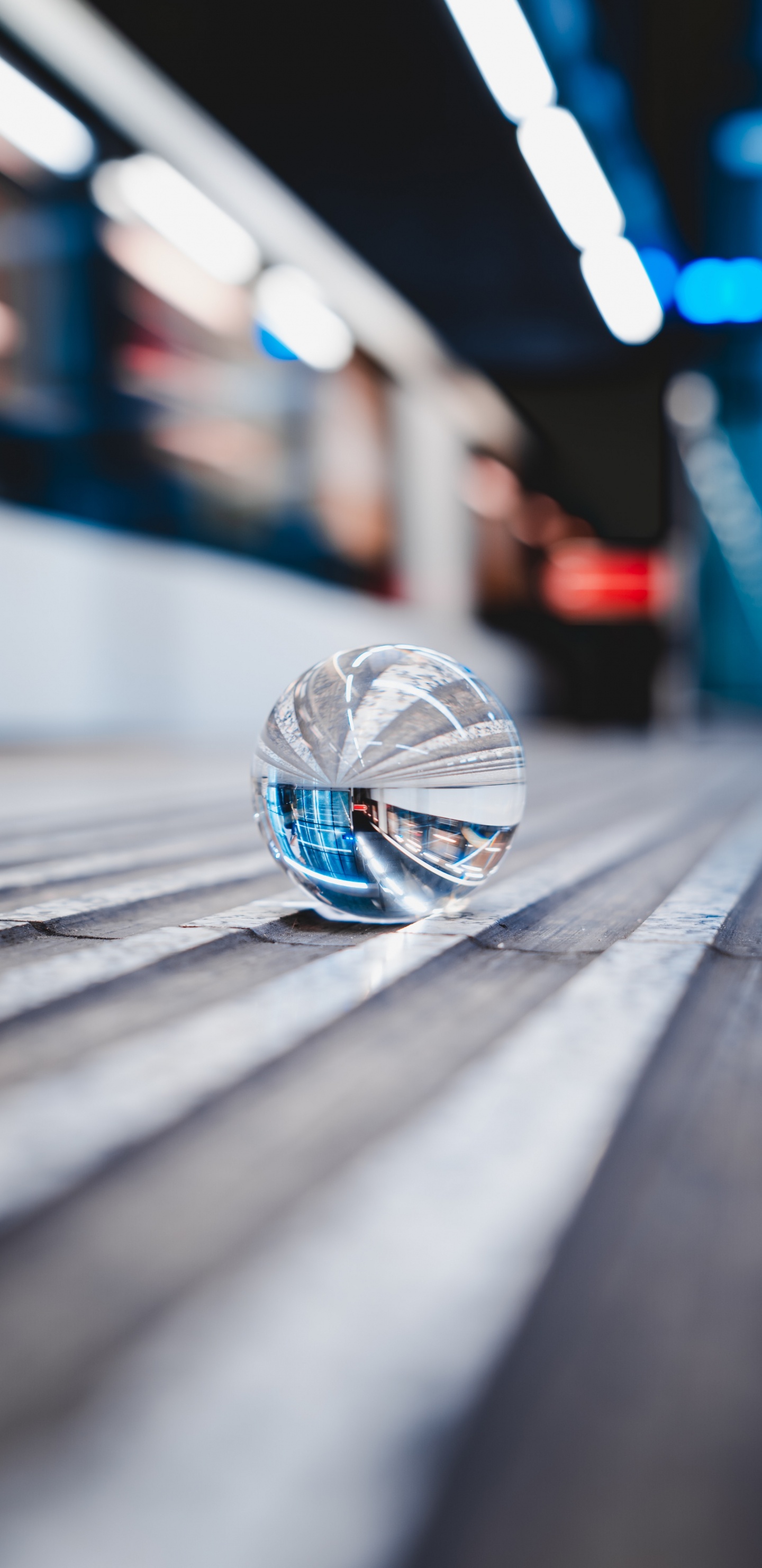 Обои синий, транспорт, линия, колесо, архитектура в разрешении 1440x2960