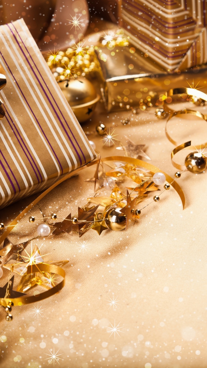 Обои Рождество и курортный сезон, Рождественский день, подарок, Рождественские украшения, праздник в разрешении 720x1280