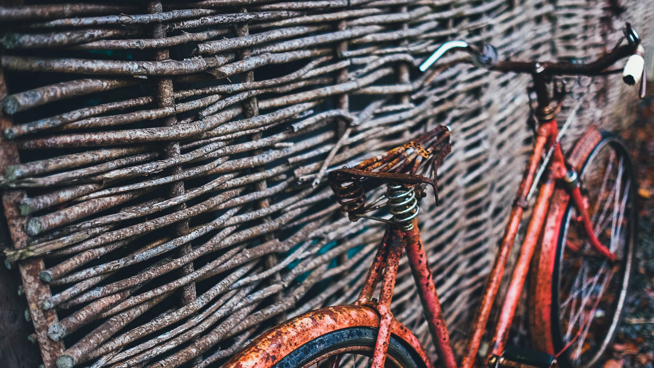 Обои велосипед, забор в разрешении 1280x720