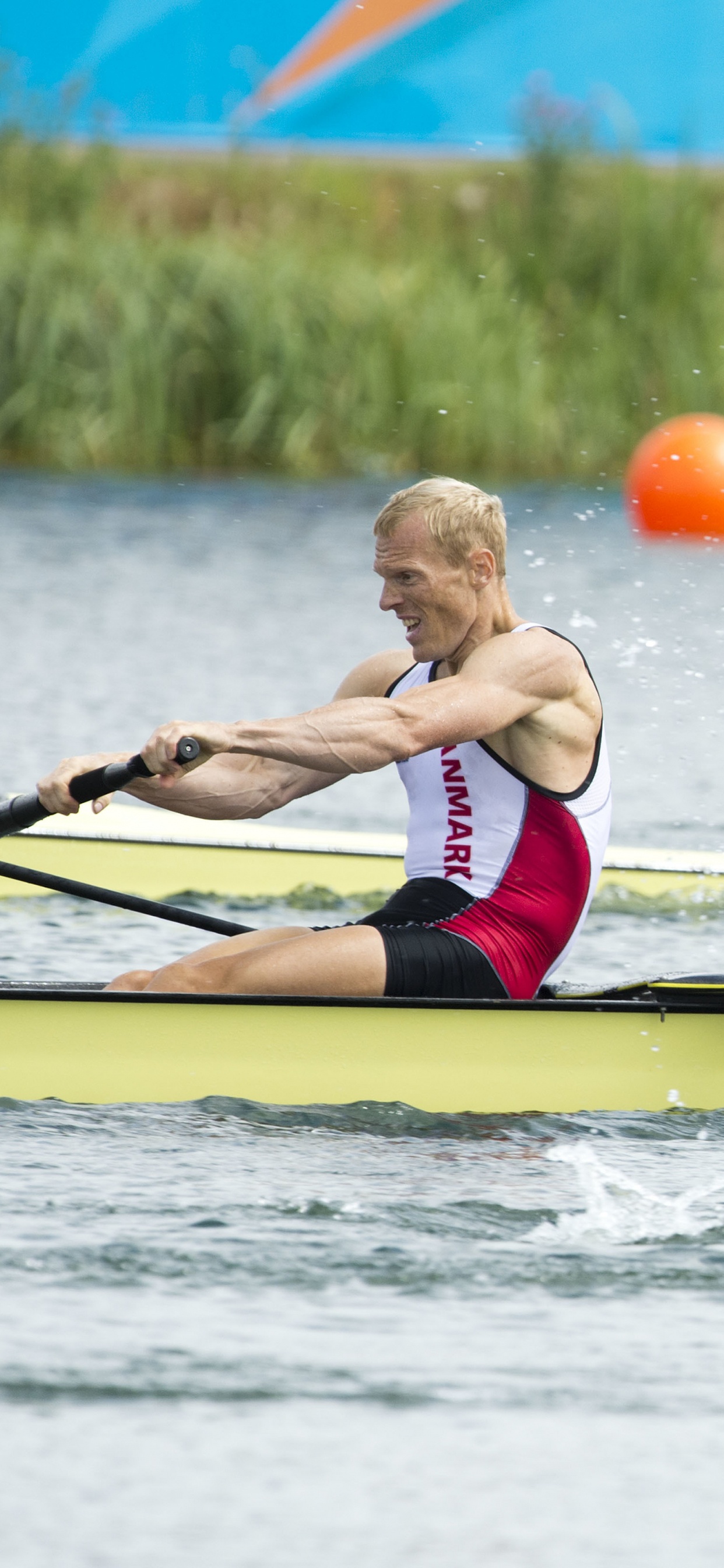 Обои занятие спортом, перевозка воды, весло, катание на лодках, вид водного спорта в разрешении 1242x2688