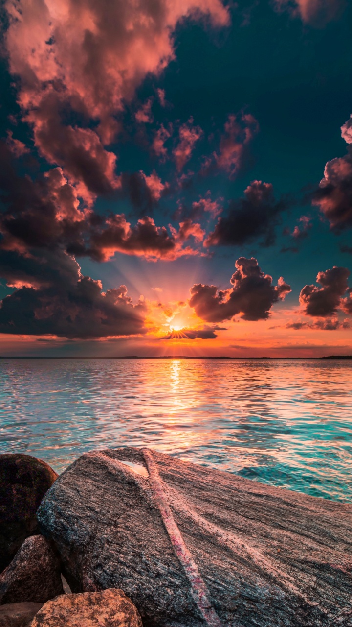 Обои солнечный свет, пейзаж, свет, природа, вода в разрешении 720x1280