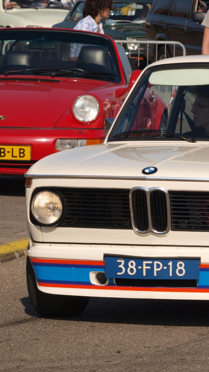 Обои BMW 2002tii, БМВ Турбо, bmw, bmw 3 серии, BMW новый класс в разрешении 720x1280