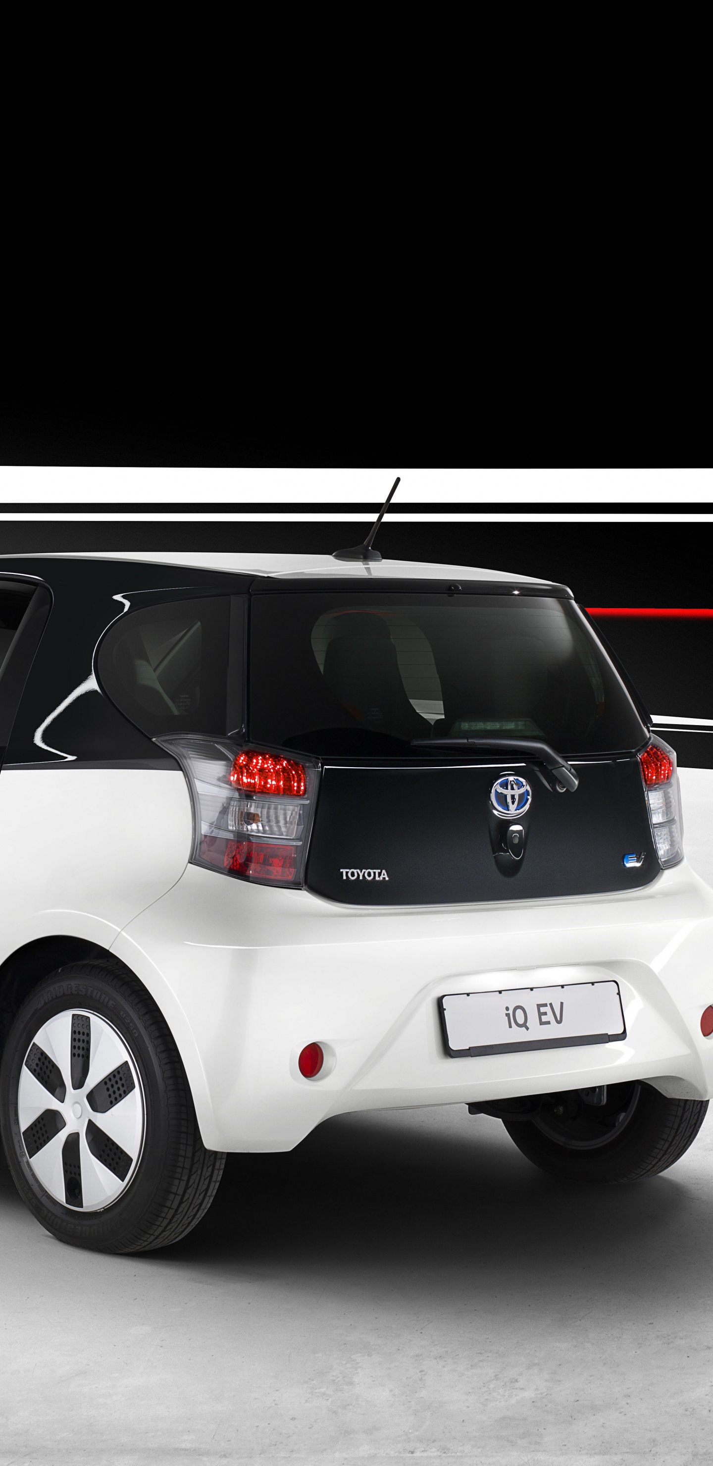 Обои toyota, авто, городской автомобиль, автомобиль, малолитражный автомобиль в разрешении 1440x2960