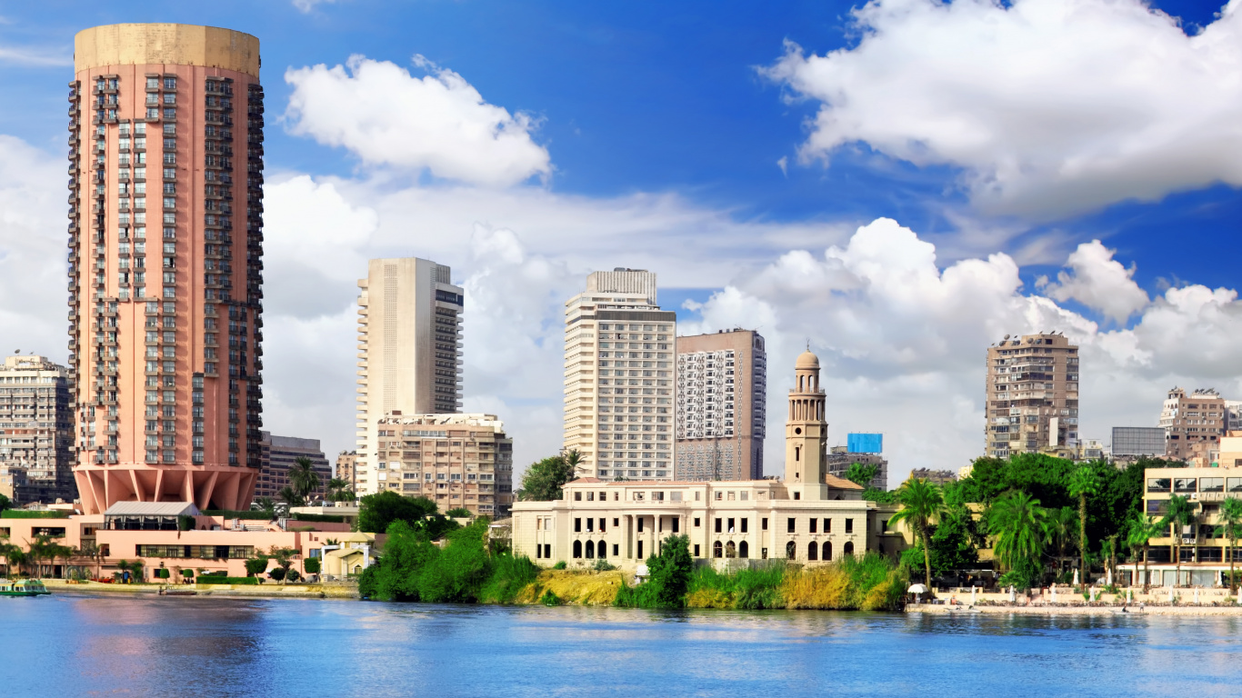 Обои город, городской пейзаж, дневное время, линия горизонта, небоскреб в разрешении 1366x768