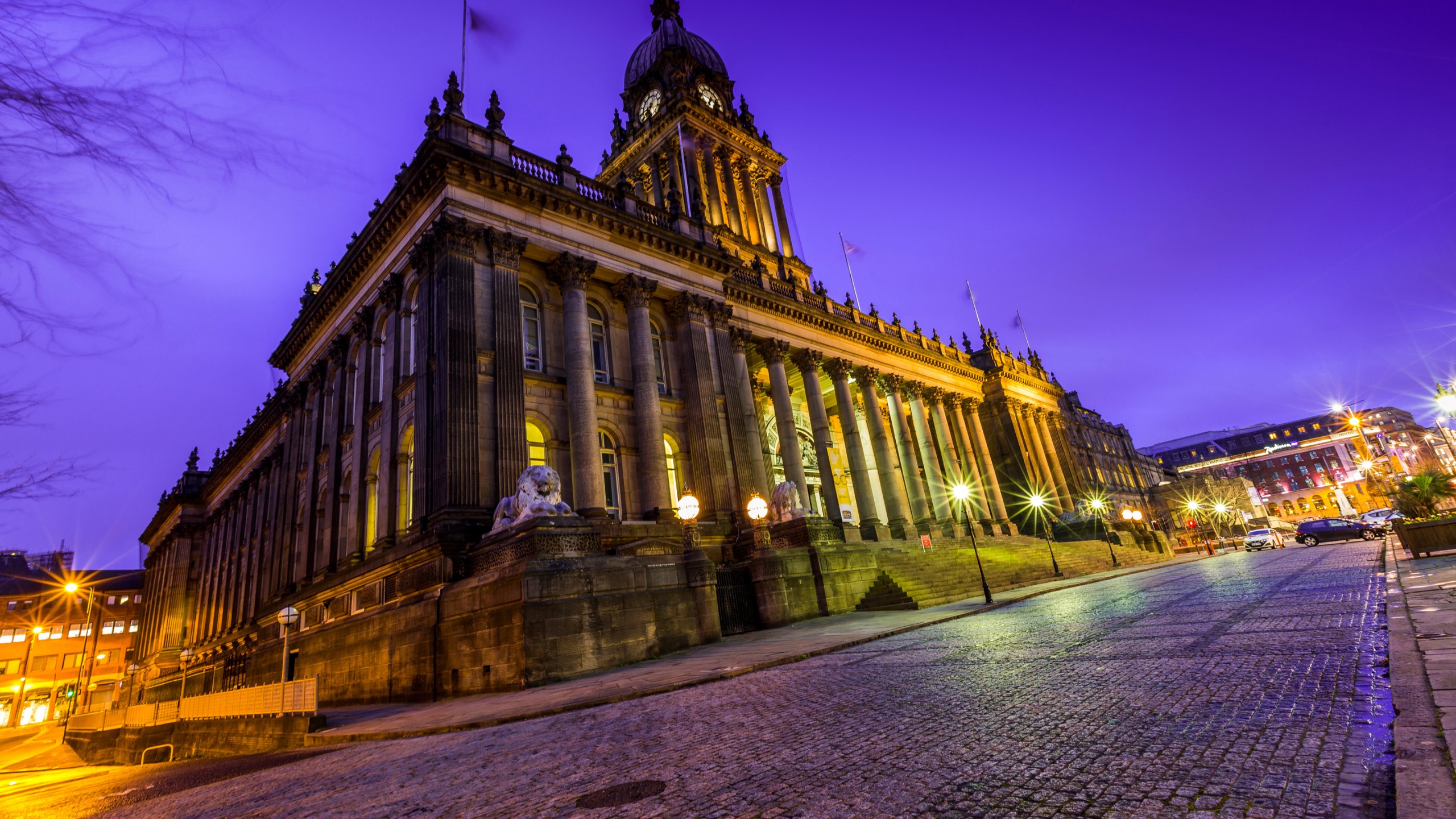 Обои Лидс, Ливерпуль, ориентир, ночь, город в разрешении 2560x1440