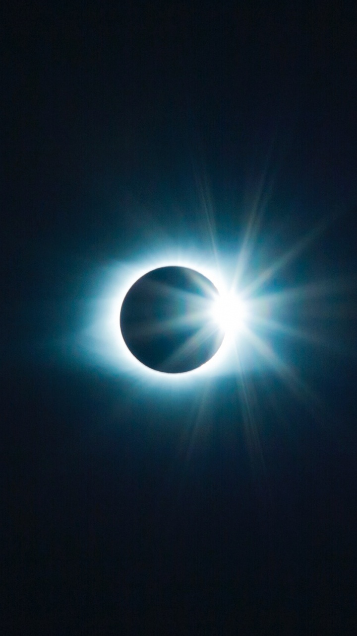 Обои атмосфера, небесное явление, астрономический объект, свет, затмение в разрешении 720x1280