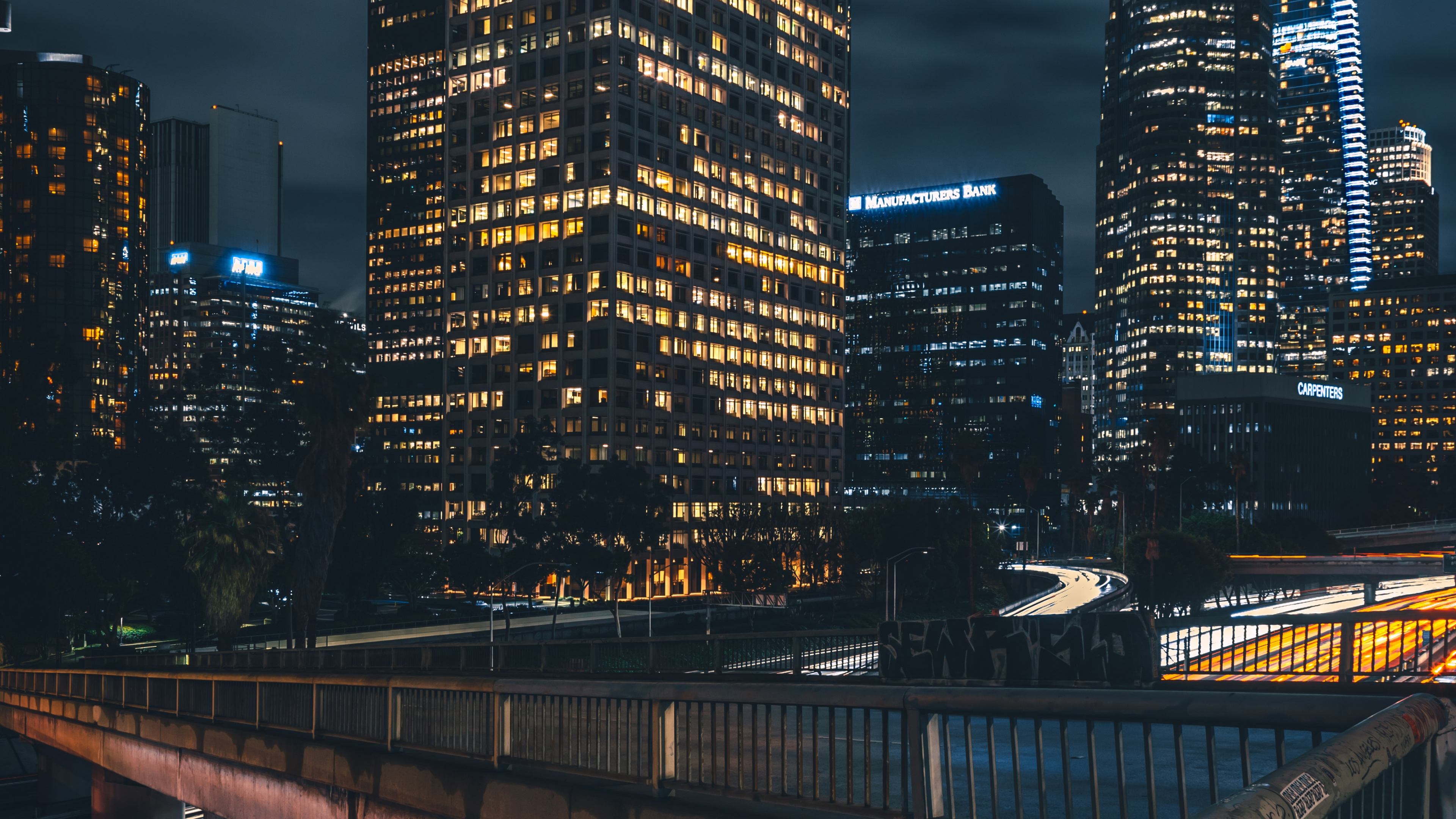 Обои смартфон, городской пейзаж, метрополия, городской район, город в разрешении 3840x2160
