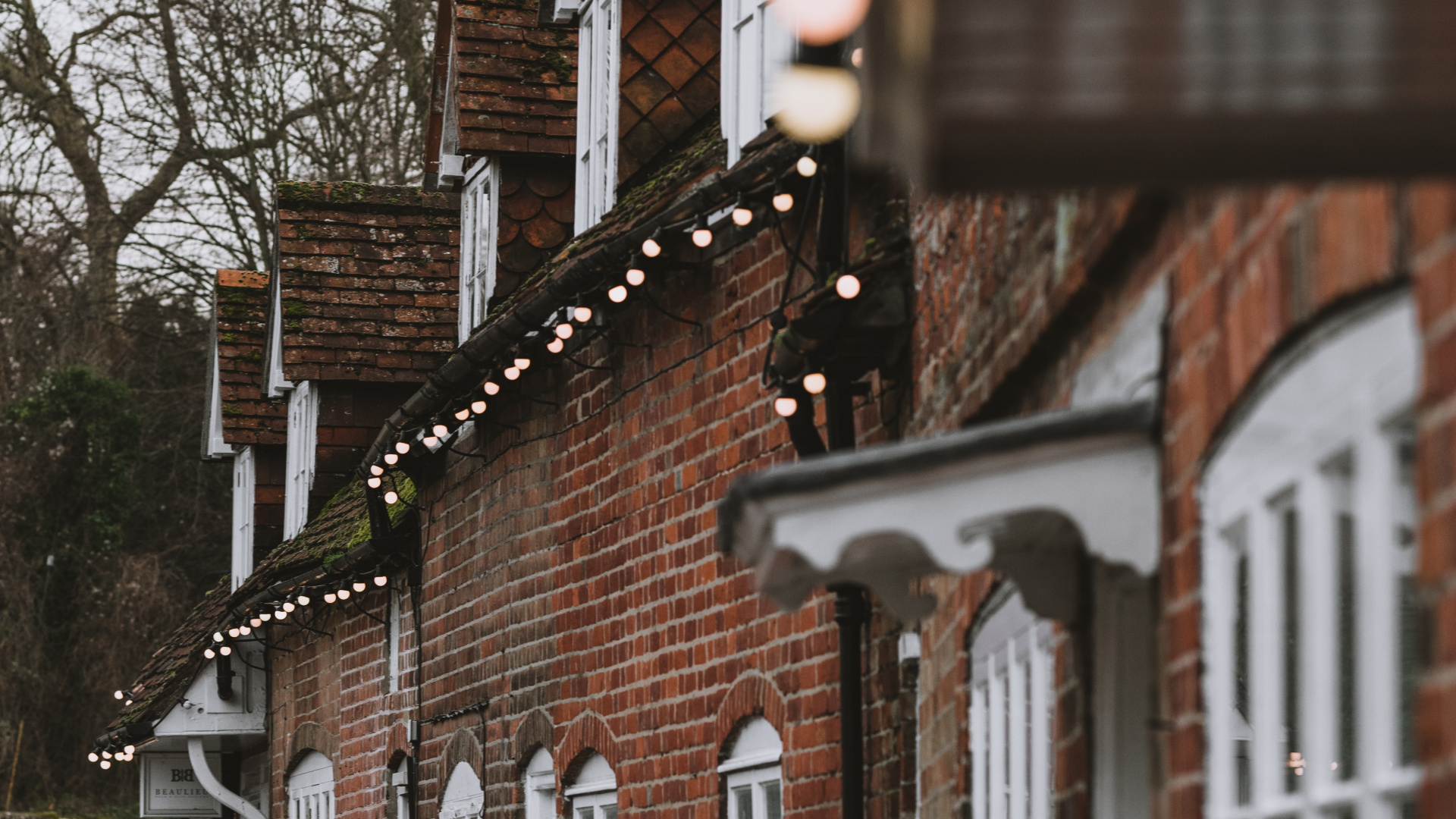 Обои родина, свойство, городок, кирпичная кладка, кирпич в разрешении 1920x1080