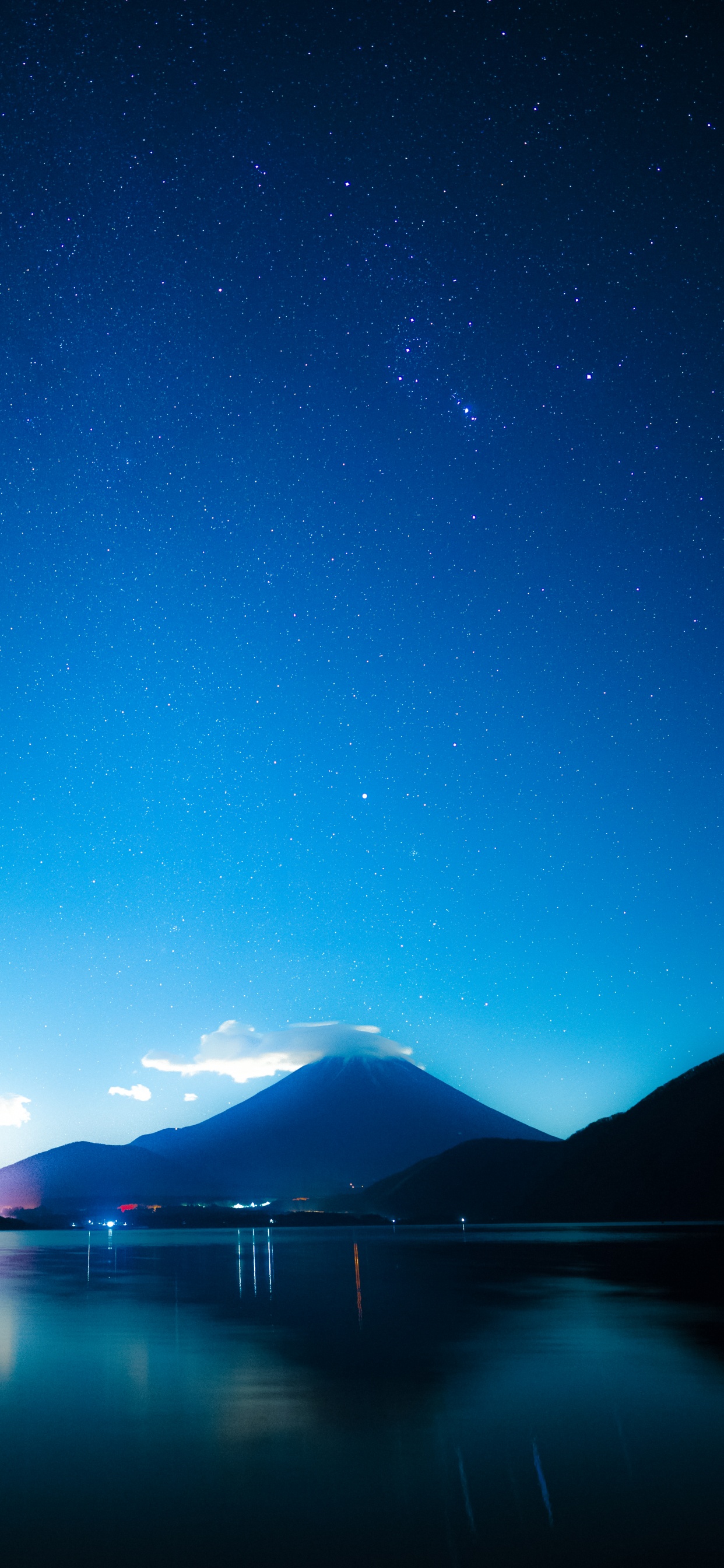 Обои вода, атмосфера, синий, свет, природный ландшафт в разрешении 1242x2688