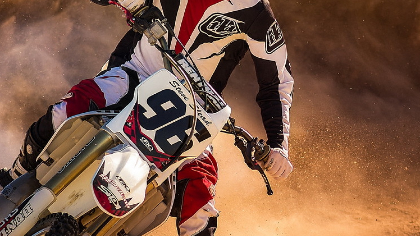 Обои мотокросс, мотоцикл, велосипед грязи, КТМ, вне дорожные гонки в разрешении 1366x768