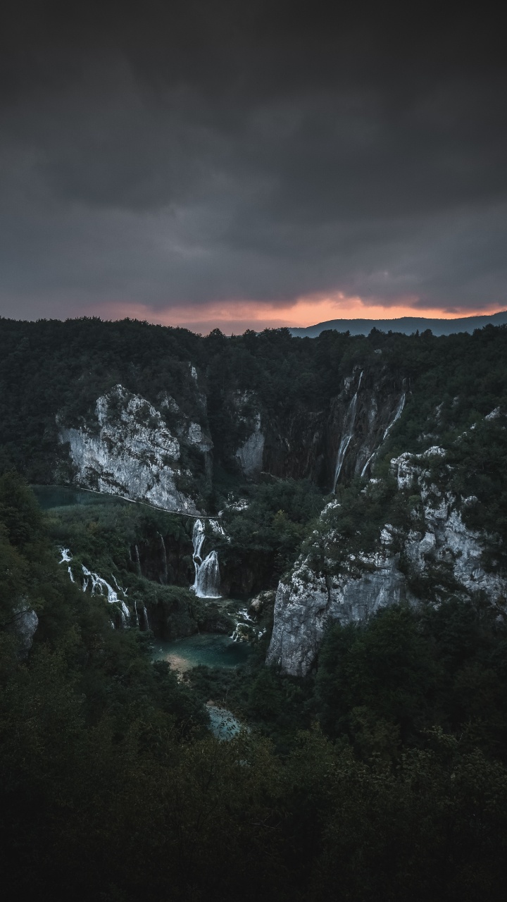 Обои природа, черный, небо, Gronjan, дикая местность в разрешении 720x1280