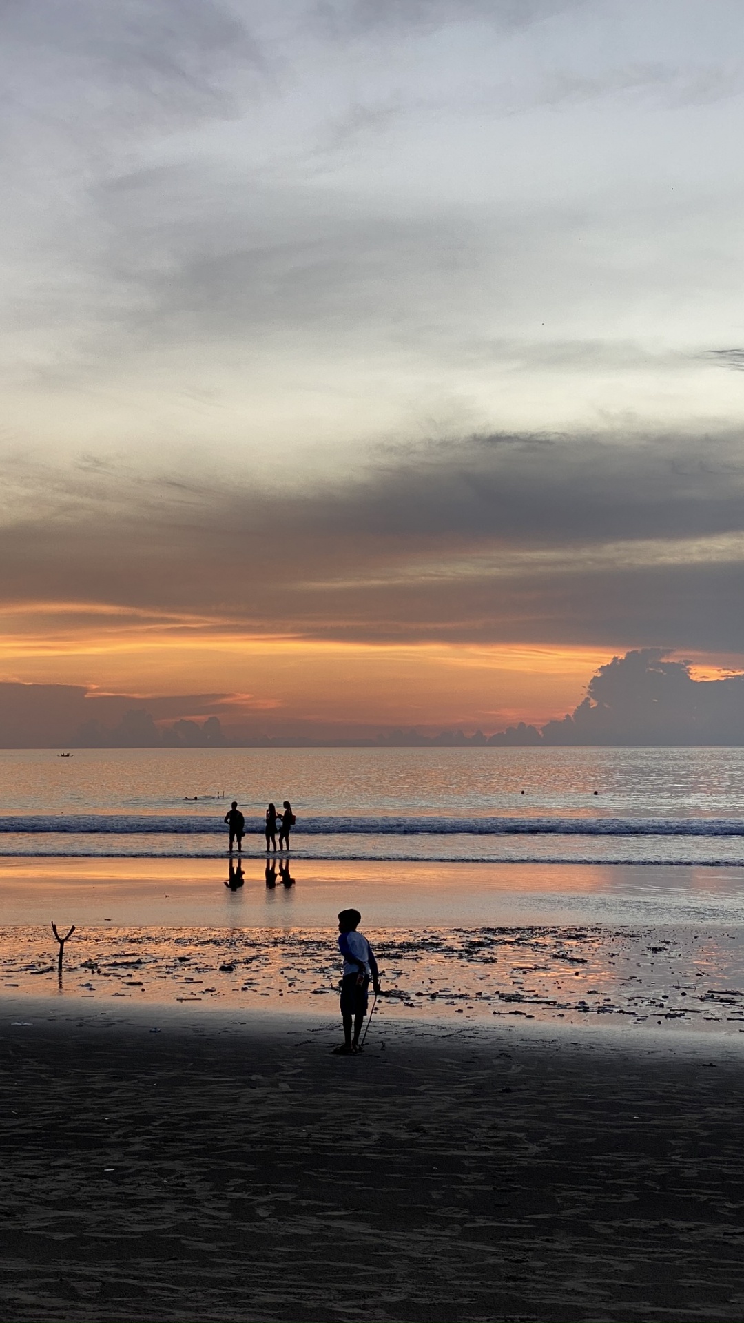 Обои море, пляж, вода, водоем, жидкость в разрешении 1080x1920