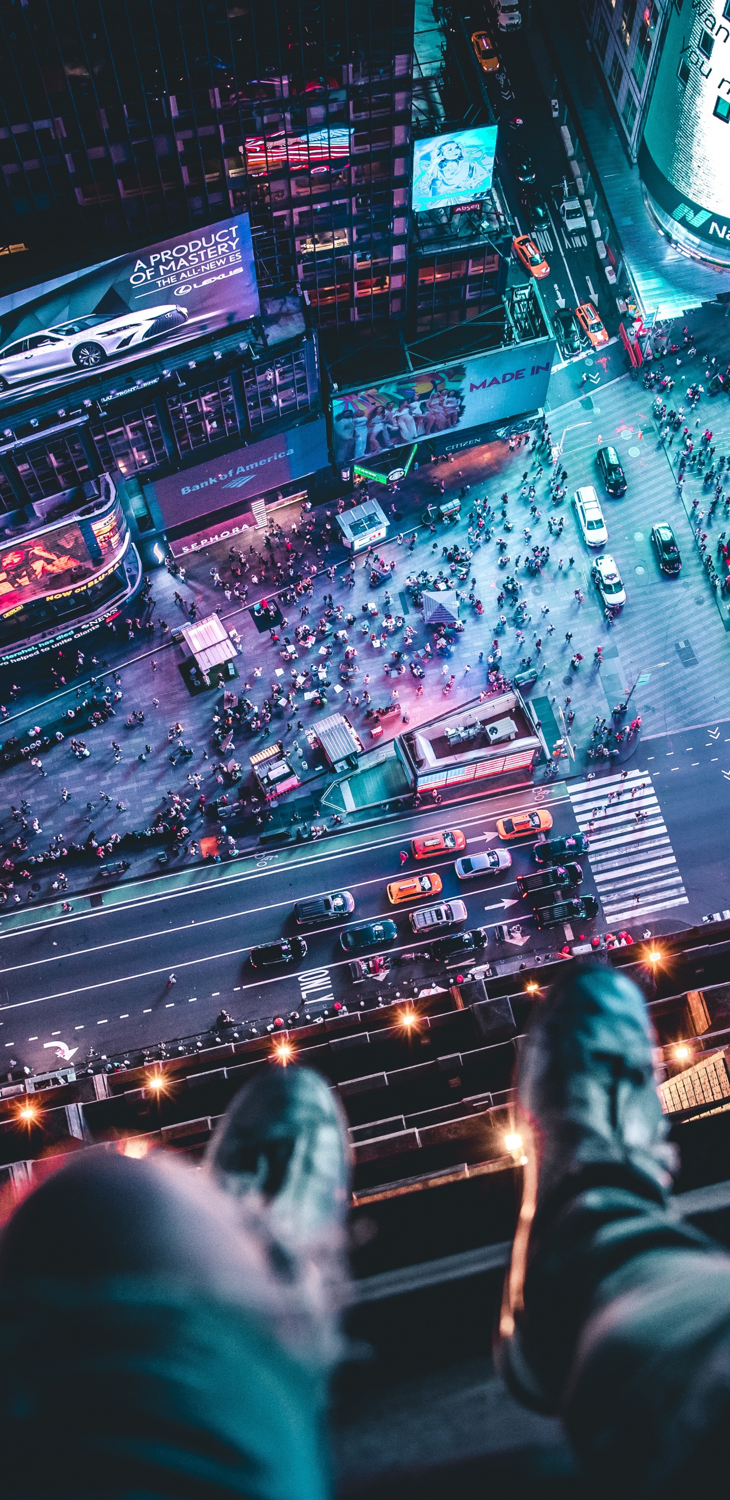 Обои таймсквер, свет, город, населенный пункт, метрополия в разрешении 1440x2960