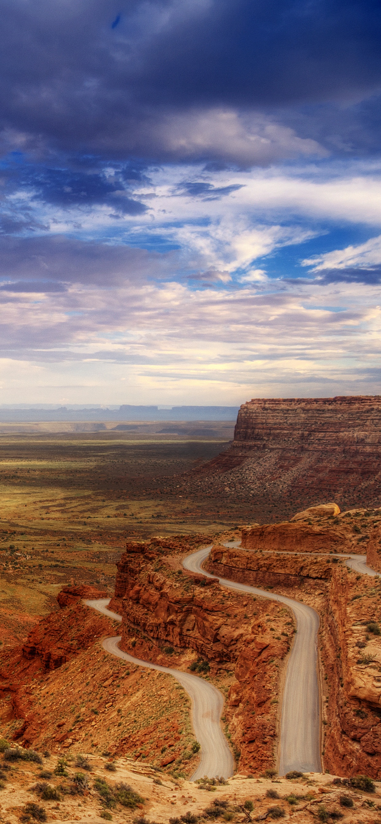 Обои След древних моки Дьеп, природа, бесплодные земли, каньон, облако в разрешении 1242x2688