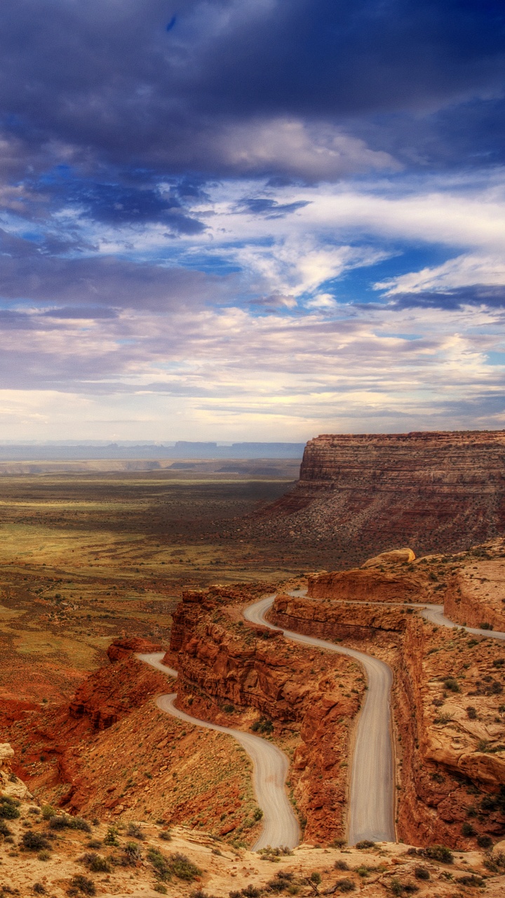 Обои След древних моки Дьеп, природа, бесплодные земли, каньон, облако в разрешении 720x1280