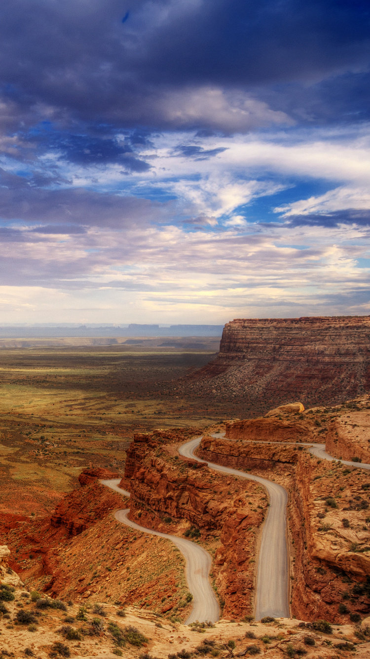 Обои След древних моки Дьеп, природа, бесплодные земли, каньон, облако в разрешении 750x1334