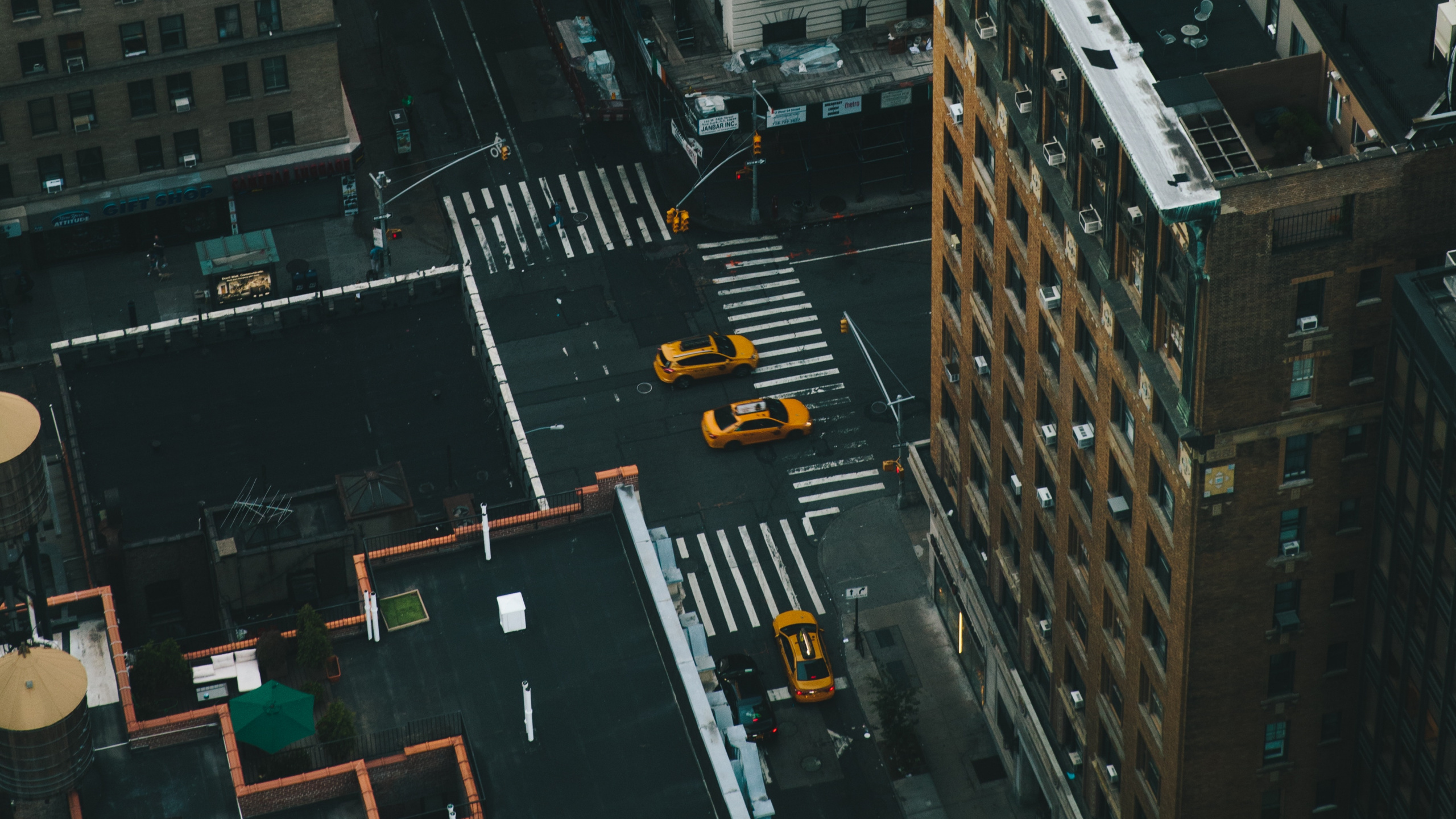 Обои метрополия, городской район, город, городской пейзаж, населенный пункт в разрешении 2560x1440