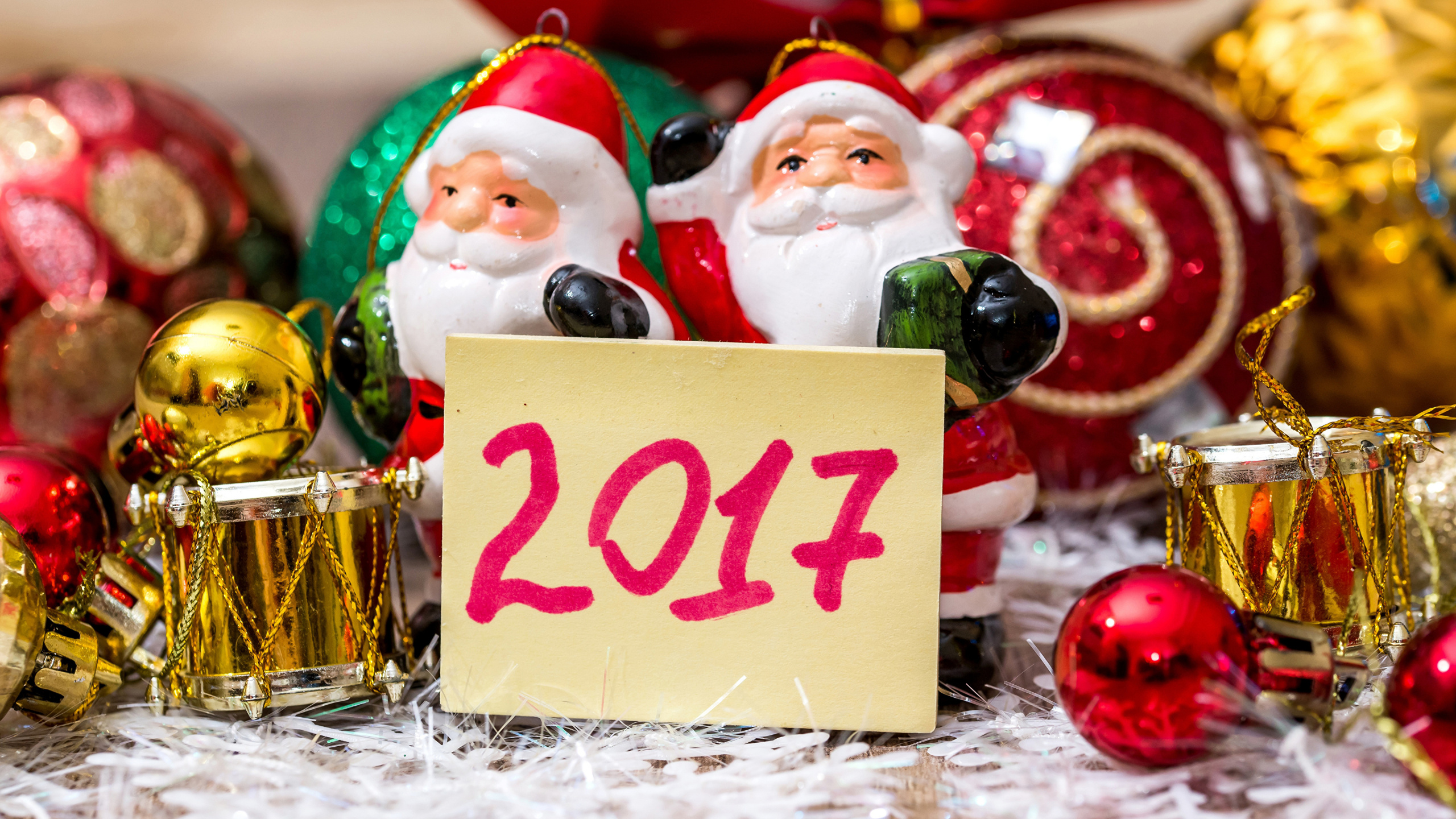 Обои Санта-Клаус, рождественский орнамент, Дед Мороз, Рождественский день, Новый год в разрешении 2560x1440