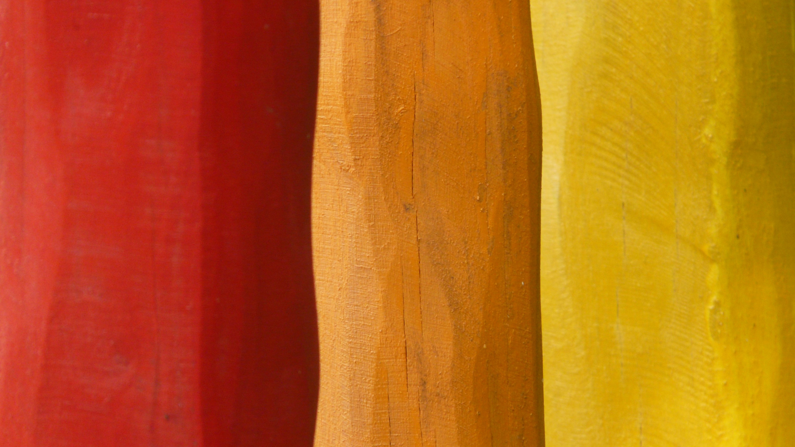 Обои цвет, арт, желтый, красный цвет, Апельсин в разрешении 2560x1440