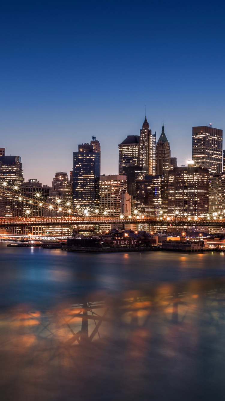 Обои метраж, небоскреб, небо, Бруклинский мост, городской район в разрешении 750x1334