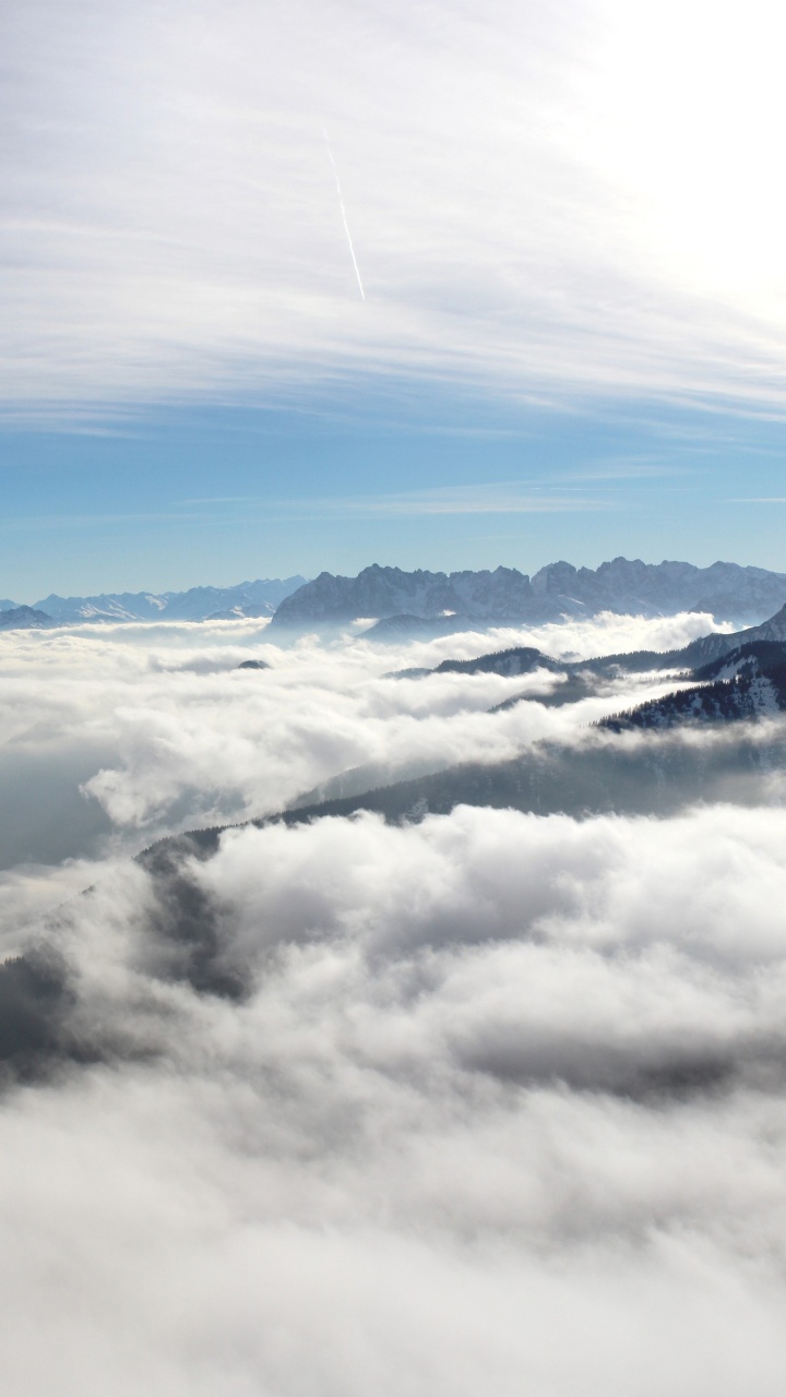 Обои горный рельеф, гора, облако, горный хребет, хребет в разрешении 720x1280