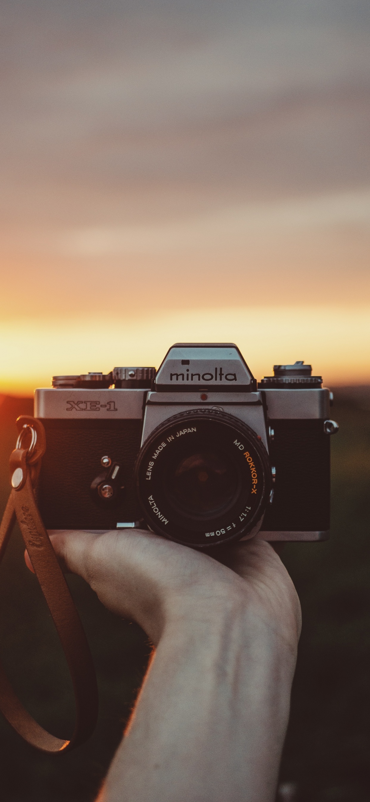 Обои камера, зеркальная камера, оптика камеры, Точка-и-снимай камеры, цифровой фотоаппарат в разрешении 1242x2688