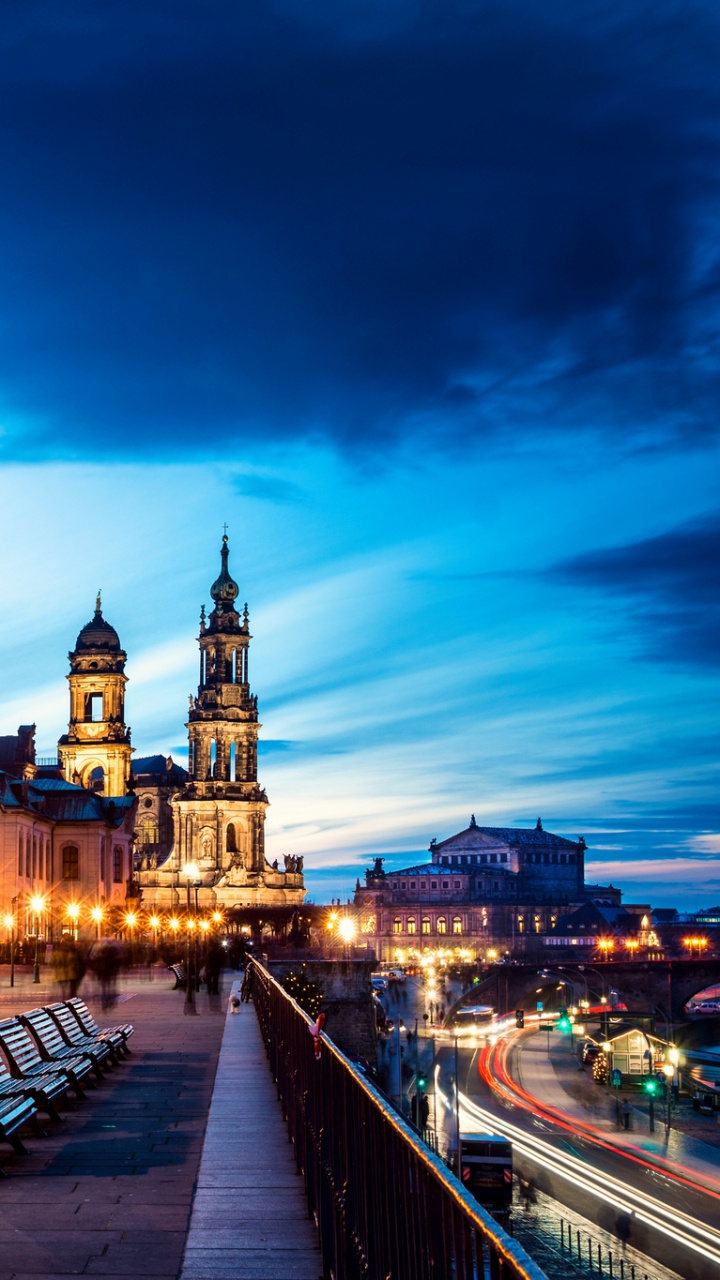 Обои ориентир, город, городок, метрополия, туризм в разрешении 720x1280