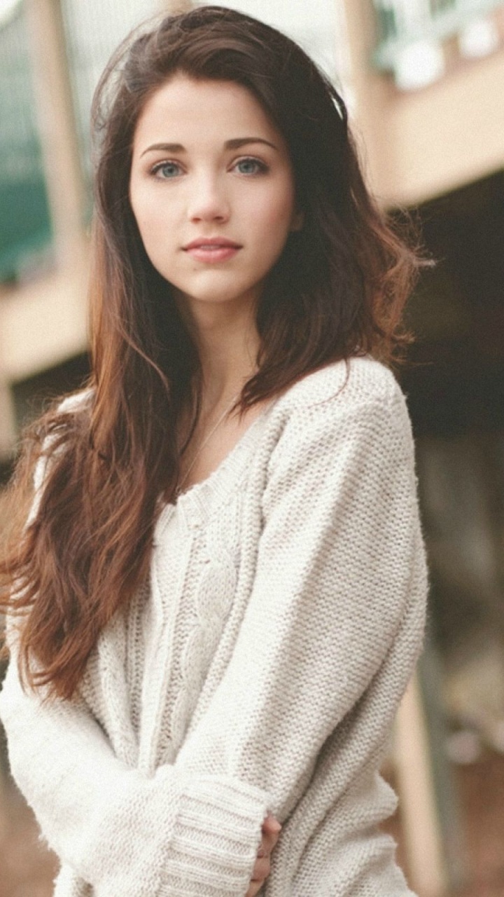 Обои Эмили Радд, модель, красота, манекенщица, плечо в разрешении 720x1280