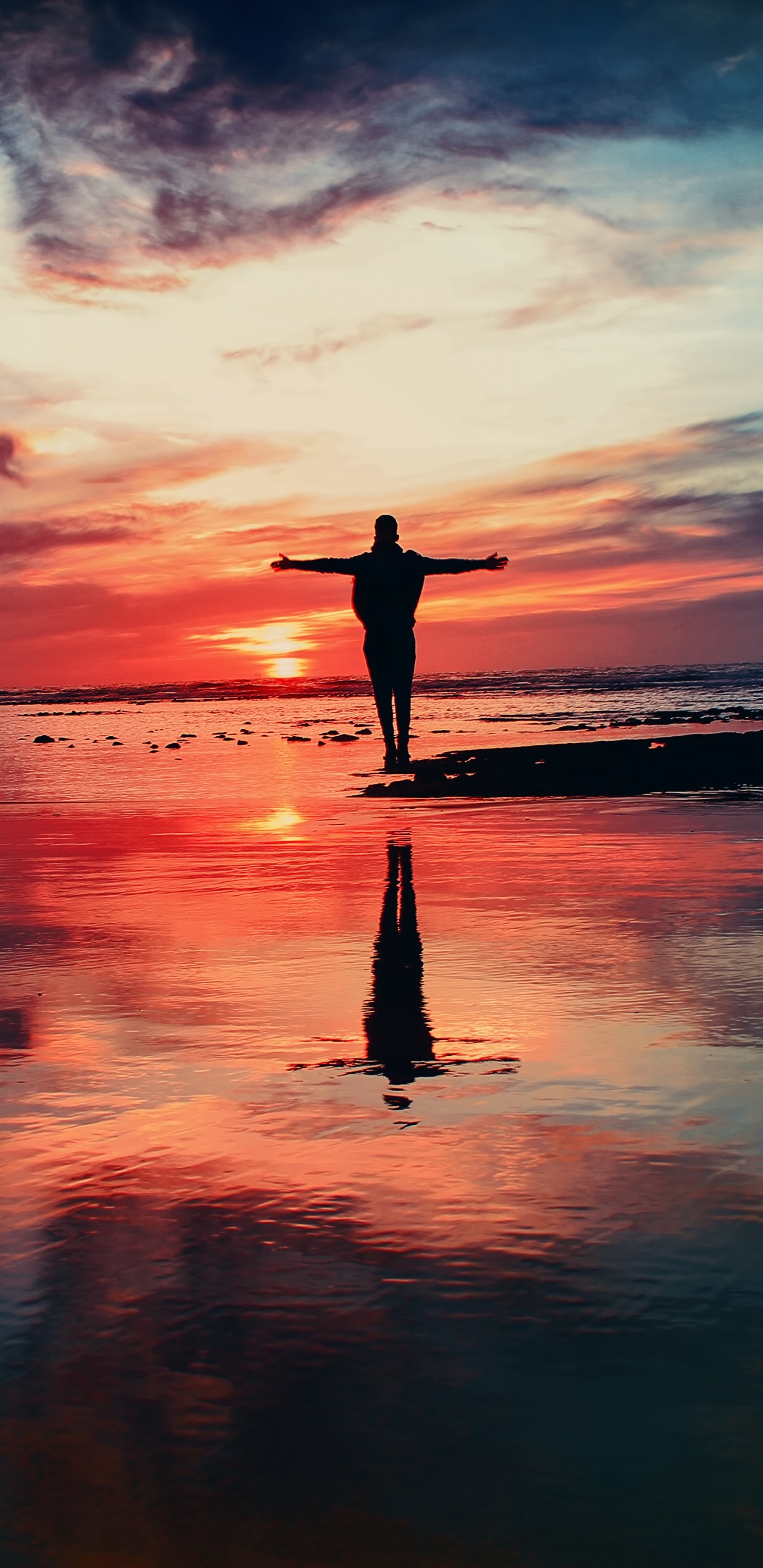 Обои самовыражение, личное развитие, личность, отражение, вода в разрешении 1440x2960