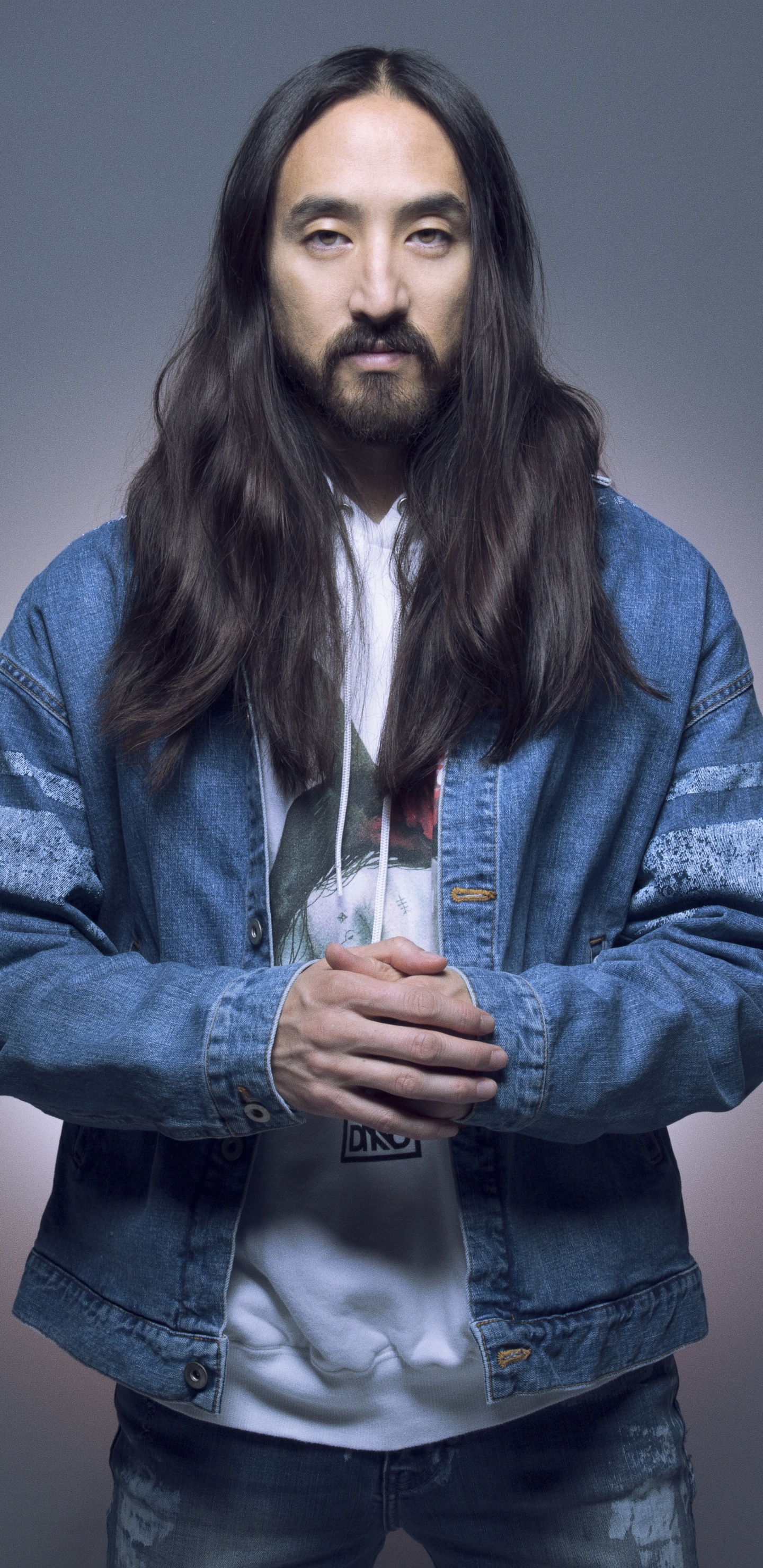 Обои Стив Аоки, электронная танцевальная музыка, волосы на лице, волосы, борода в разрешении 1440x2960