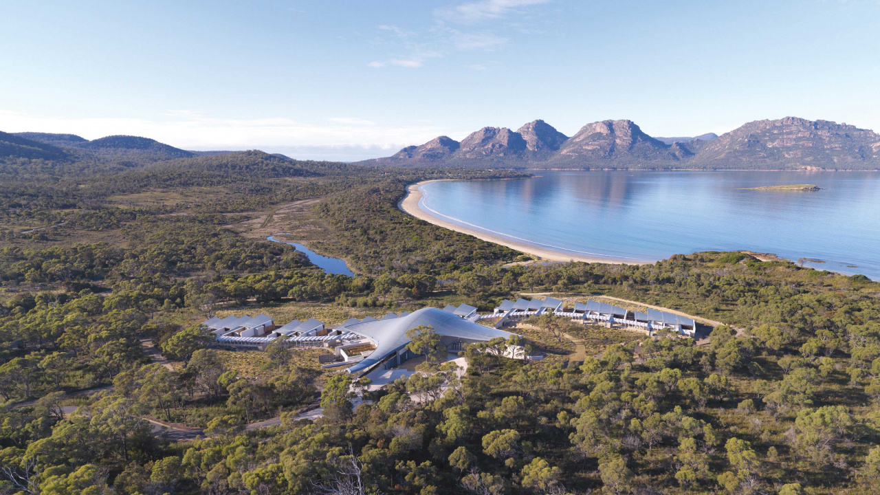 Обои Фрейсине Где, Полуостров Фрейсине, жилье, гора, природный заповедник в разрешении 1280x720
