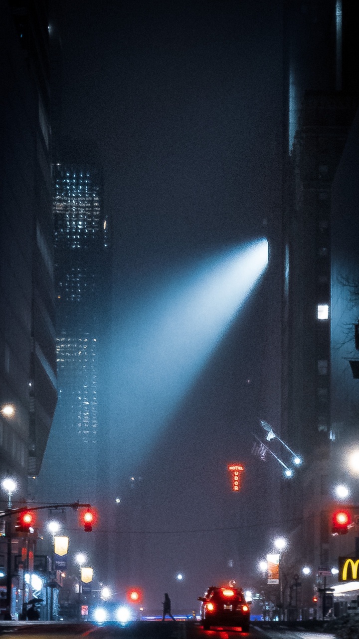 Обои дизайн, атмосфера, здание, небоскреб, автомобильное освещение в разрешении 720x1280