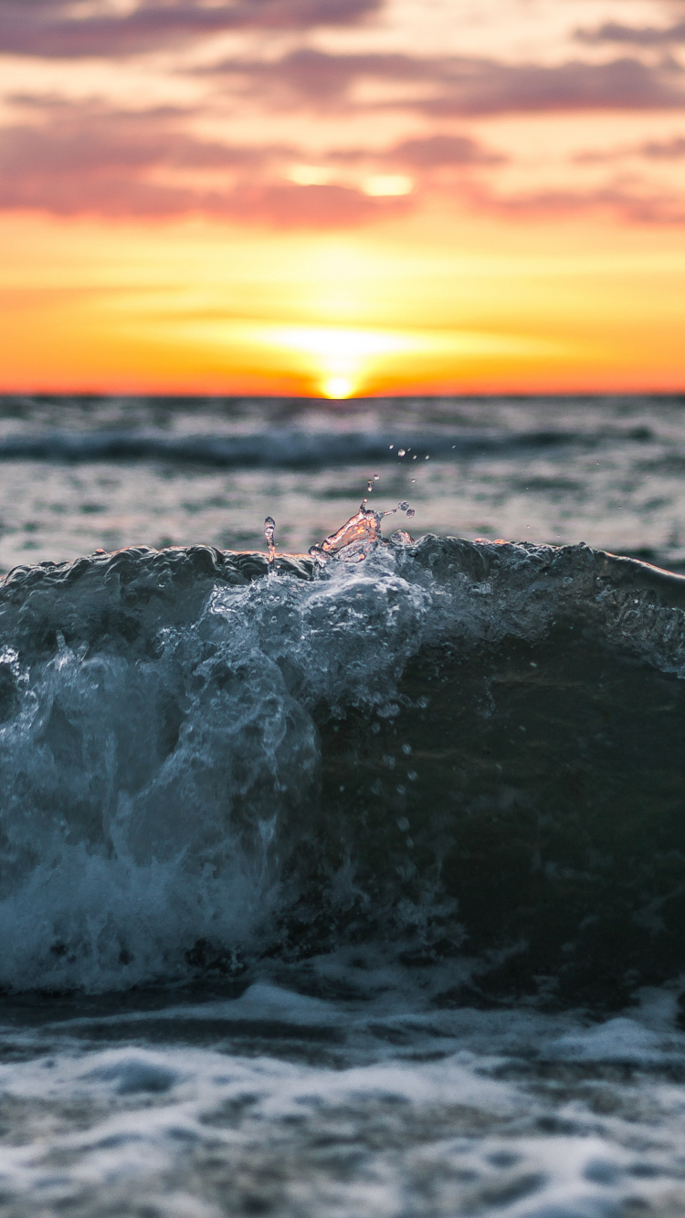 Обои мелководье волны, вода, океан, море, волна в разрешении 750x1334