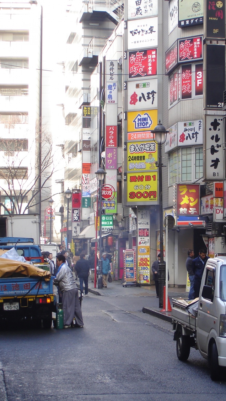 Обои улица Токио, улица, город, городской район, городок в разрешении 720x1280