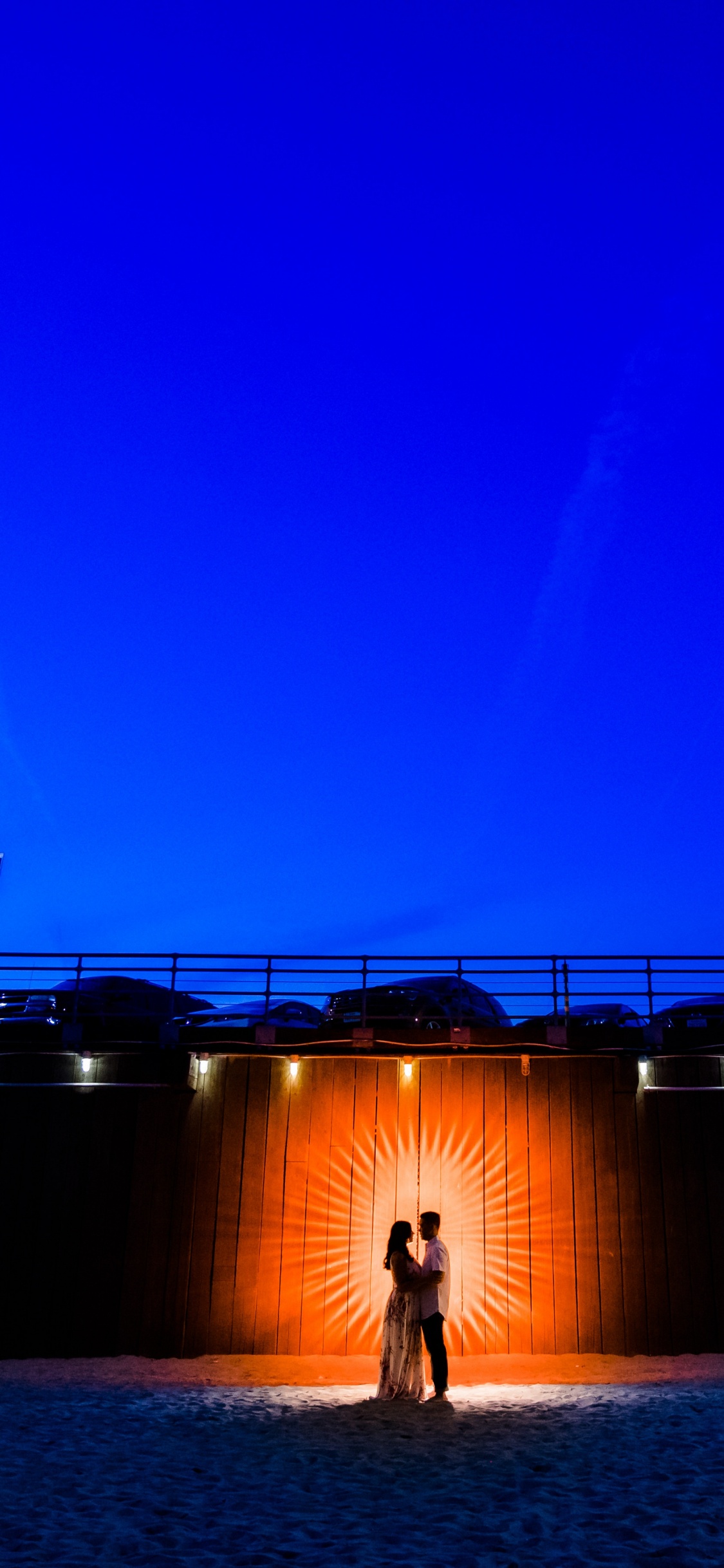 Обои любовь, синий, мост, свет, ночь в разрешении 1125x2436