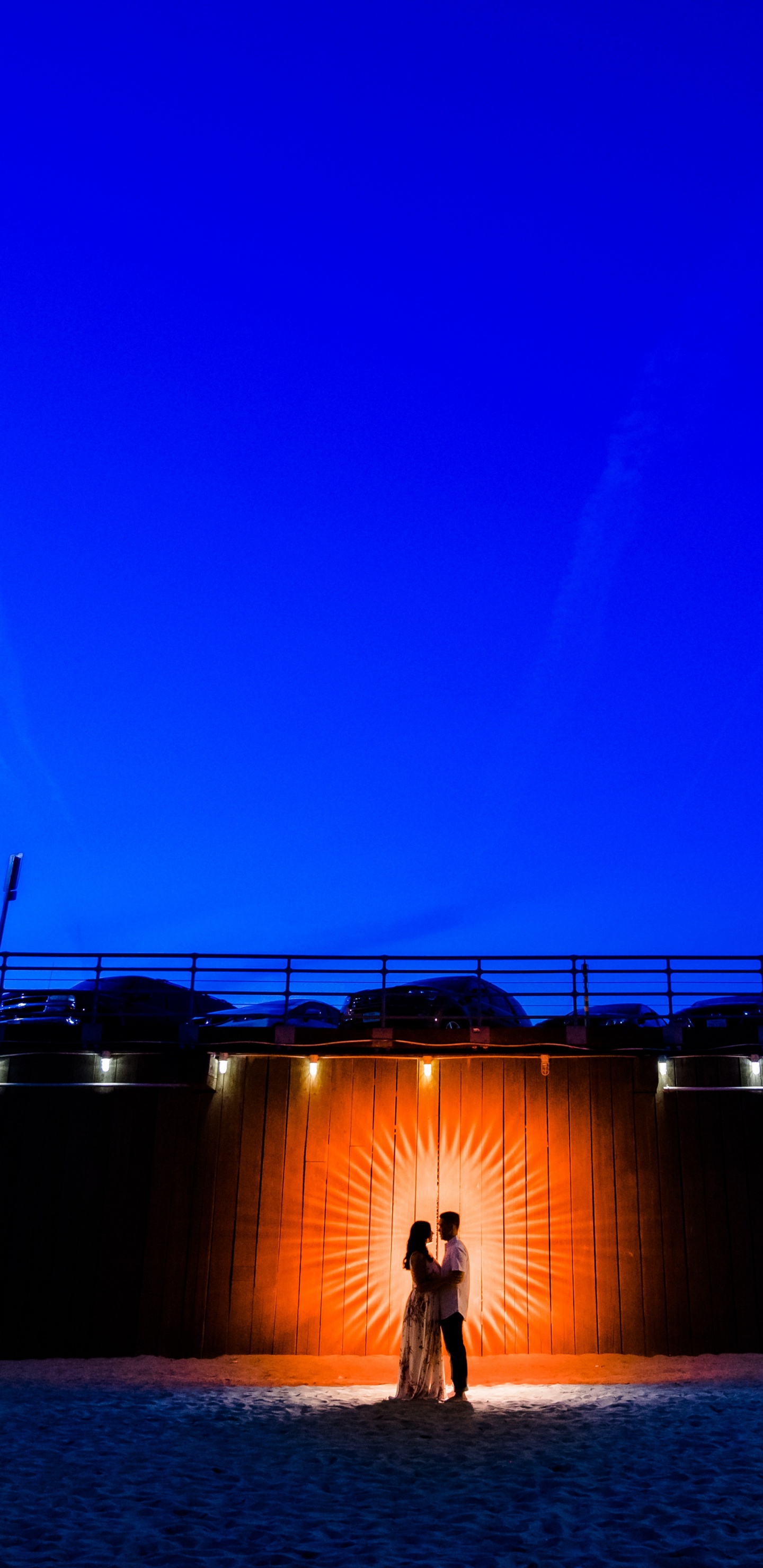 Обои любовь, синий, мост, свет, ночь в разрешении 1440x2960