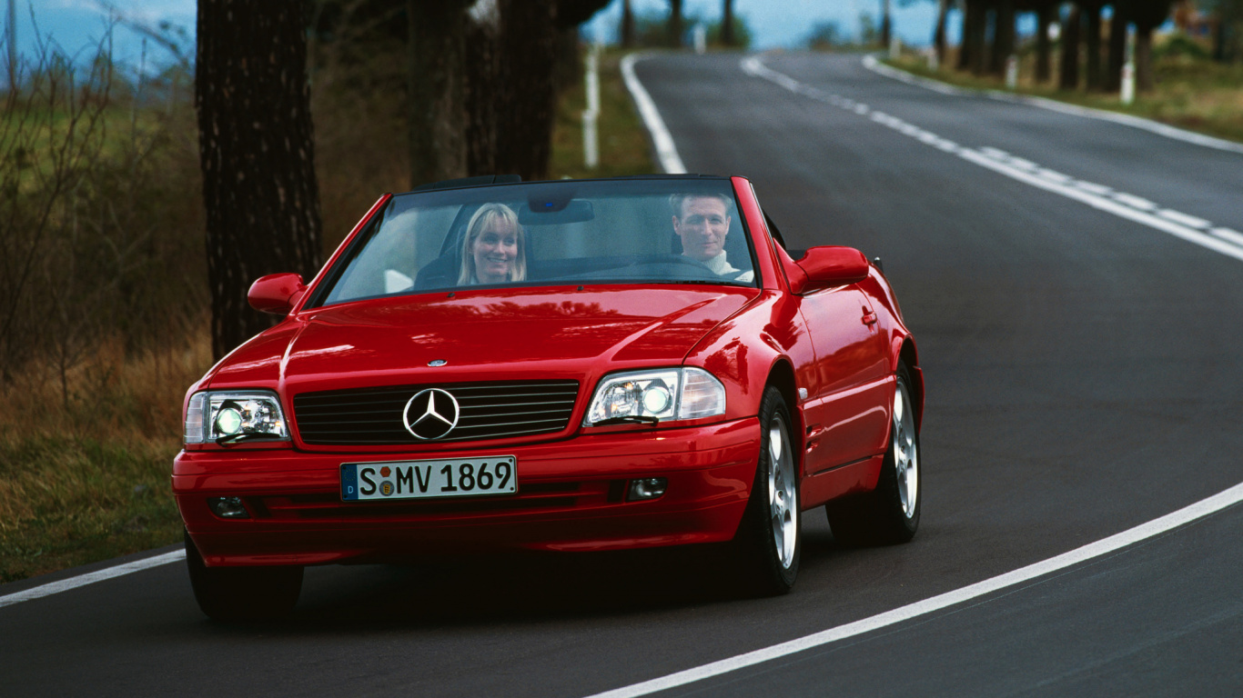 Обои авто, Мерседес-Benz R107 C107 и, Мерседес-Benz W113, mercedes benz, полный размер автомобиля в разрешении 1366x768
