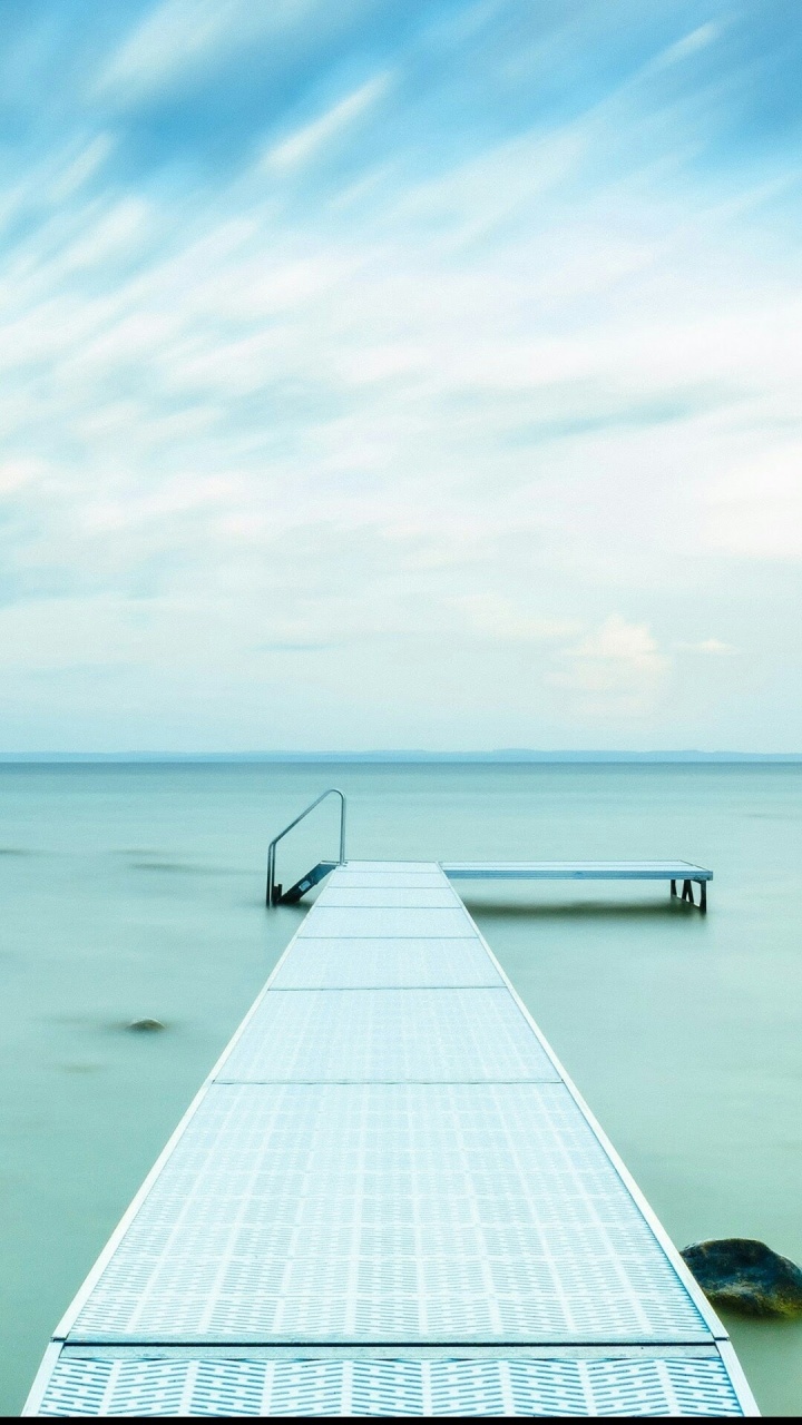 Обои UMiDIGI, UMiDIGI Crystal, HTC один, телефон, водоем в разрешении 720x1280