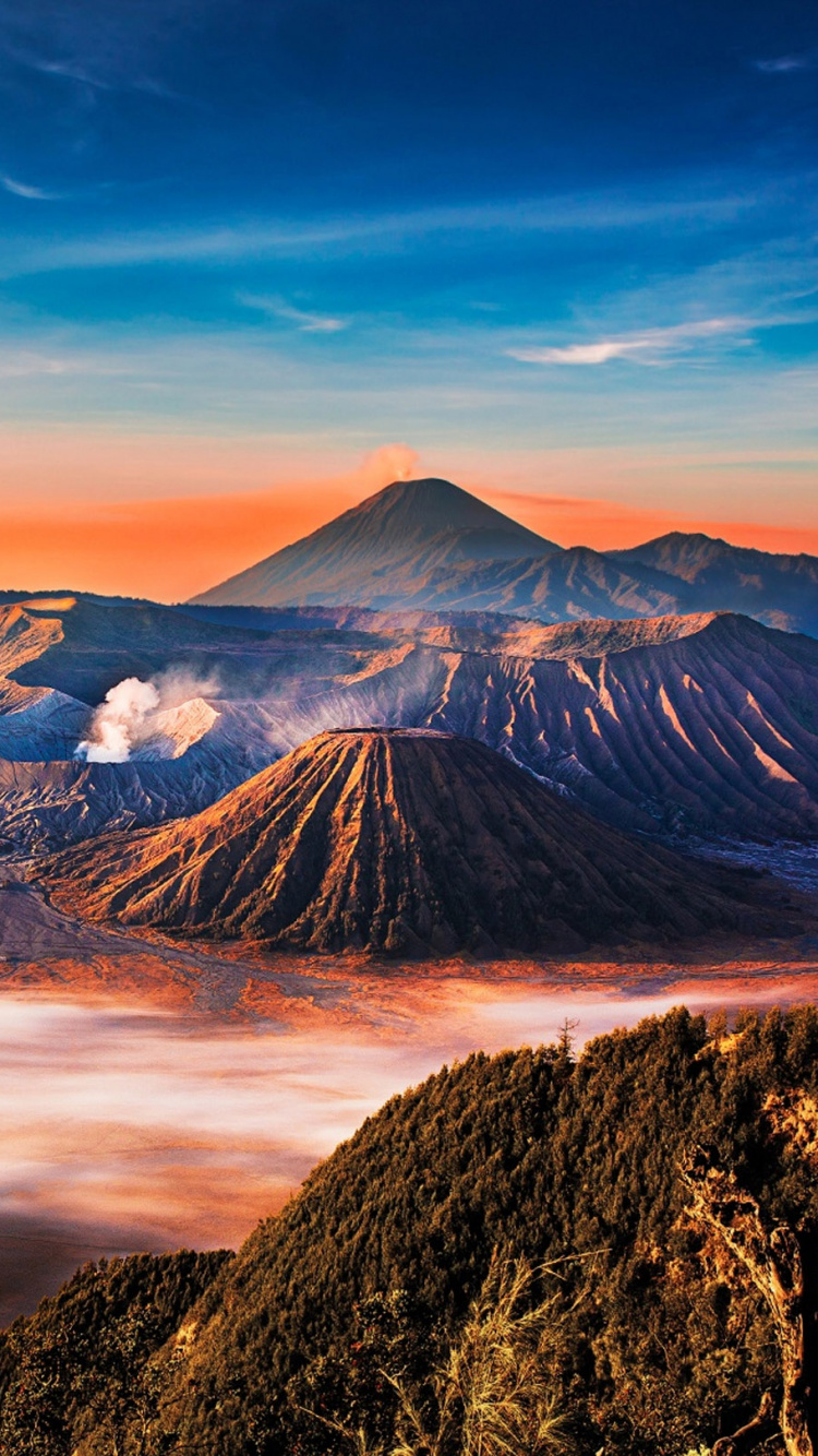 Обои Гора Бромо, Семеру, Иджен, Горы Pananjakan, вулкан в разрешении 750x1334