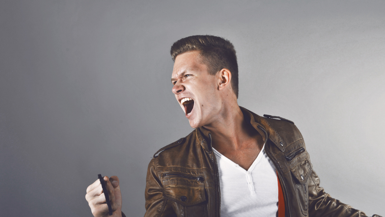 Обои человек, микрофон, AcademeG, футболка, мужчина в разрешении 1280x720