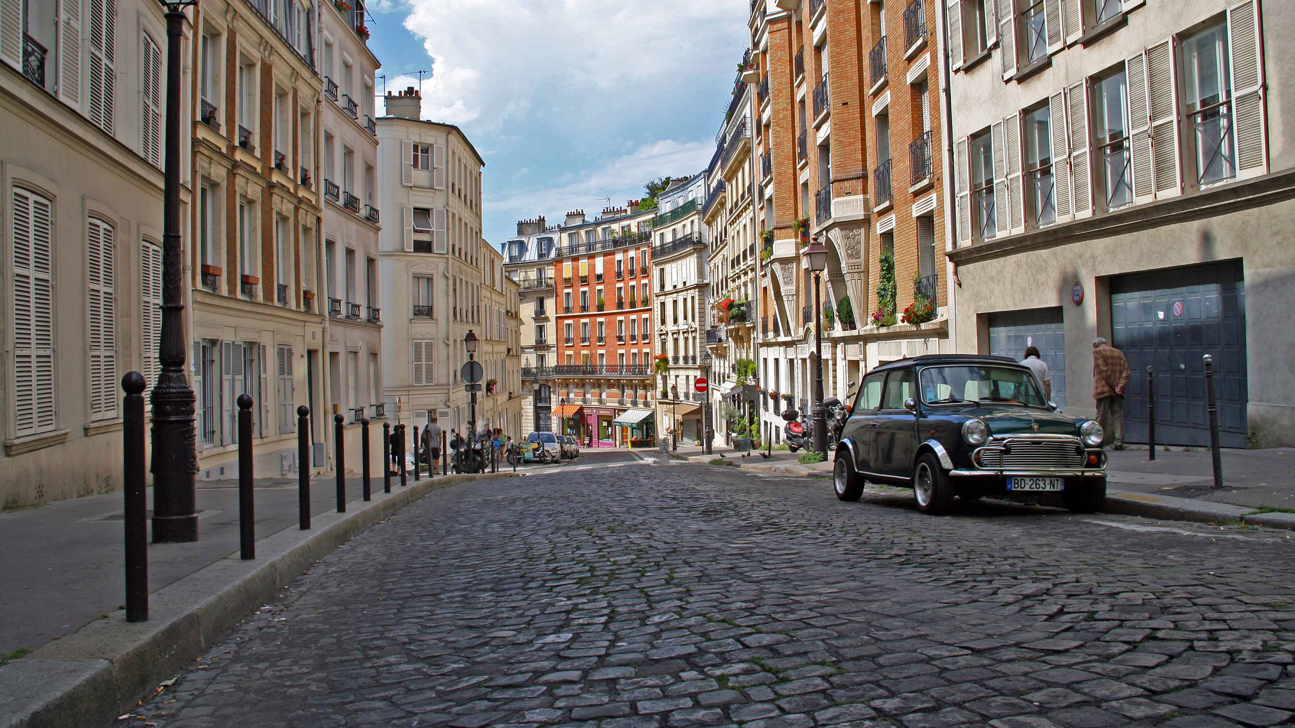 Обои Ле Марэ, улица, соседство, городок, дорога в разрешении 2560x1440