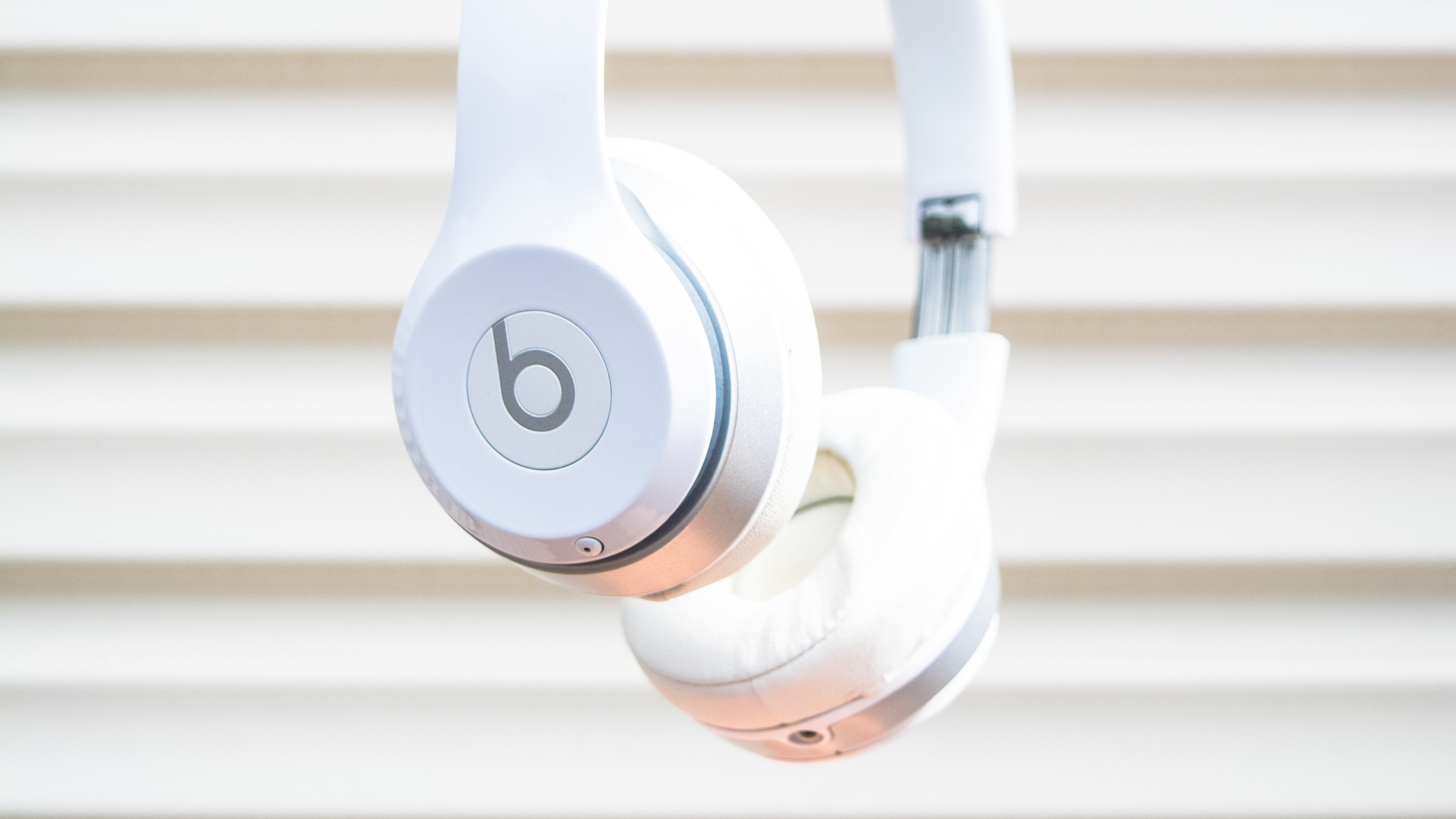 Обои наушники, beats electronics, беспроводной, звуковое оборудование, гаджет в разрешении 3840x2160