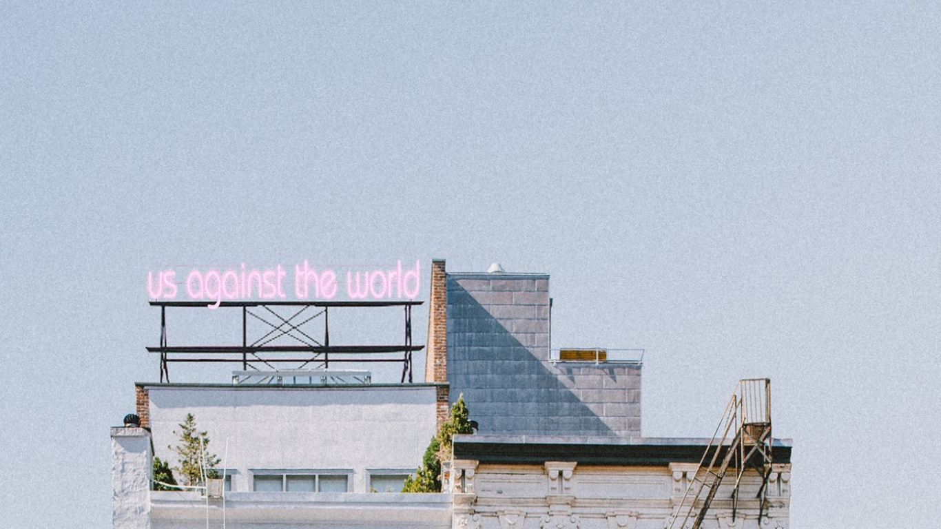 Обои уютный гейб, НьюЙорк, здание, окно, городской дизайн в разрешении 1366x768