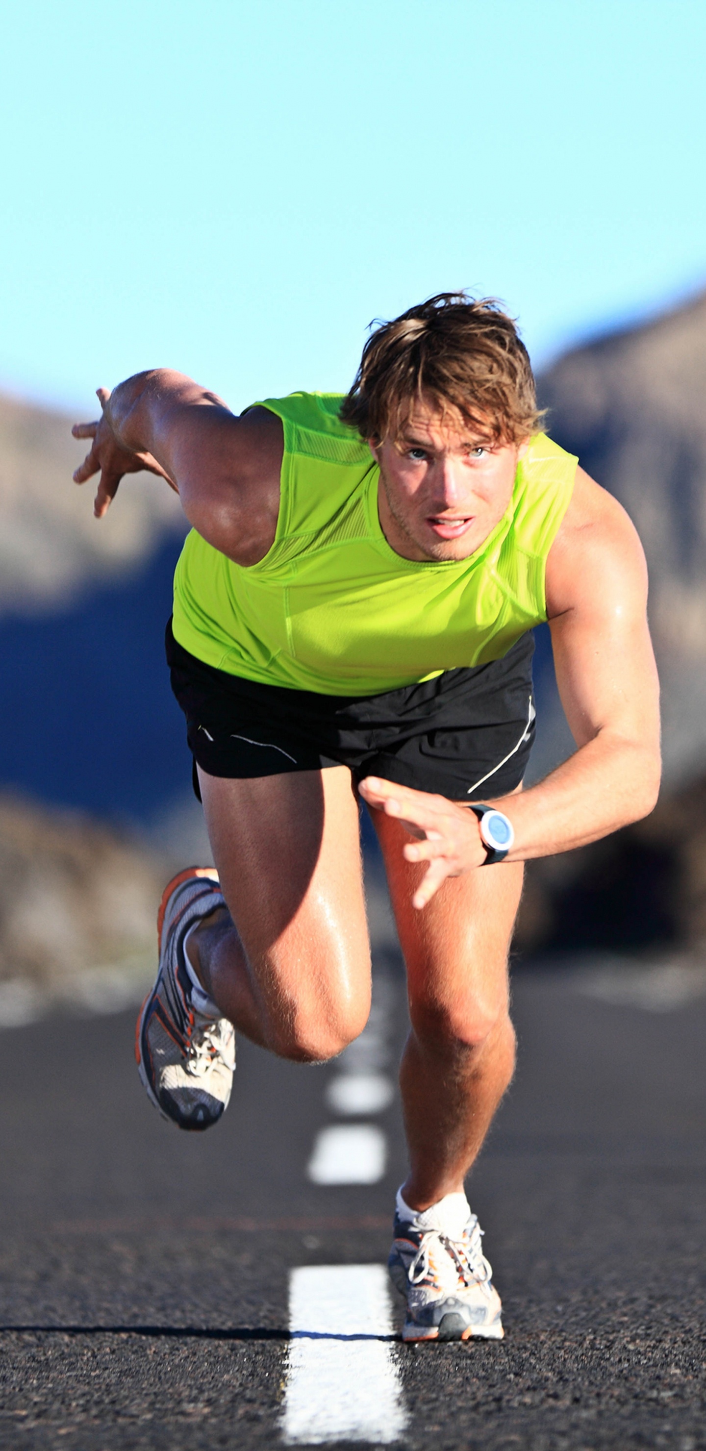 Обои спринт, отдых, ультрамарафон, физическая нагрузка, виды спорта на выносливость в разрешении 1440x2960