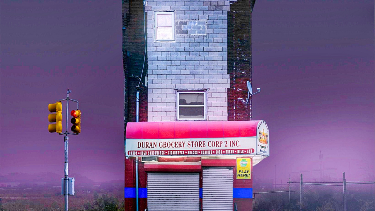 Обои ориентир, пурпур, дорожное покрытие, асфальт, автомобильное освещение в разрешении 1280x720