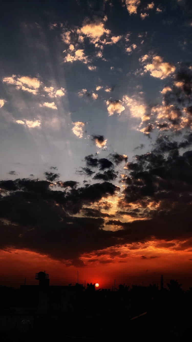 Обои облако, атмосфера, послесвечение, Оранжевый цвет, природный ландшафт в разрешении 750x1334