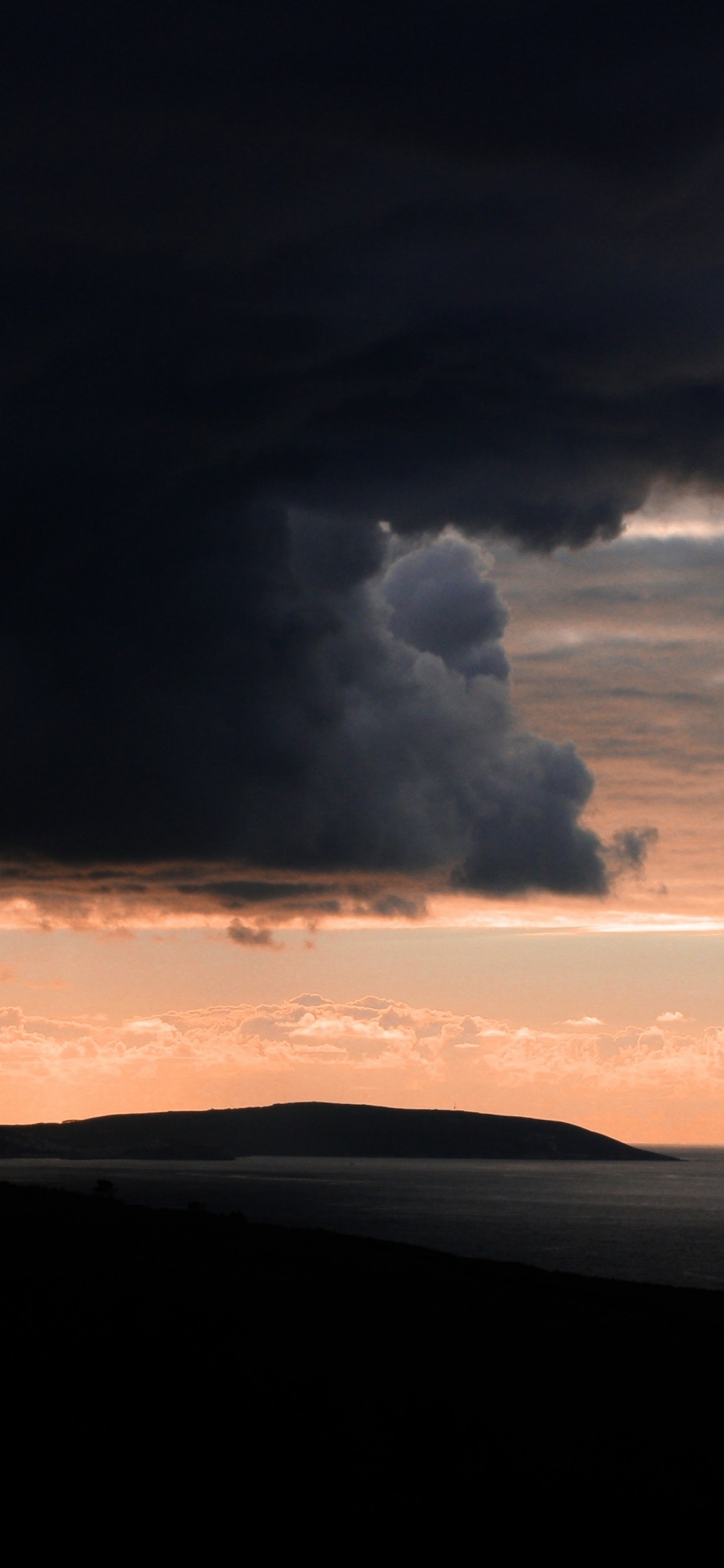 Обои apple, iPhone, iPhone X, яблоко, ios в разрешении 1242x2688