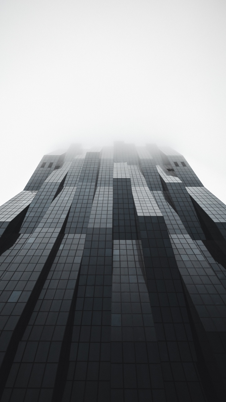 Обои архитектура, белые, черный, дневное время, небоскреб в разрешении 720x1280