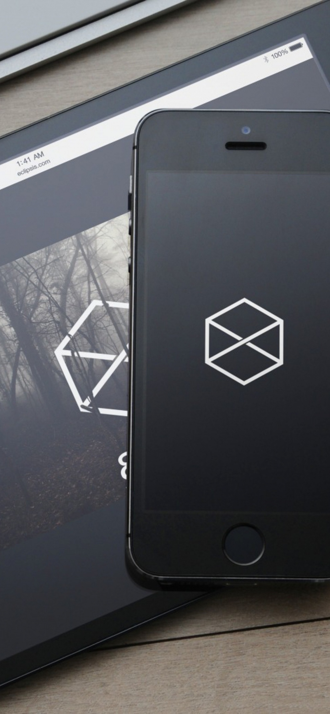 Обои apple, гаджет, электронное устройство, технологии, коммуникационное устройство в разрешении 1125x2436