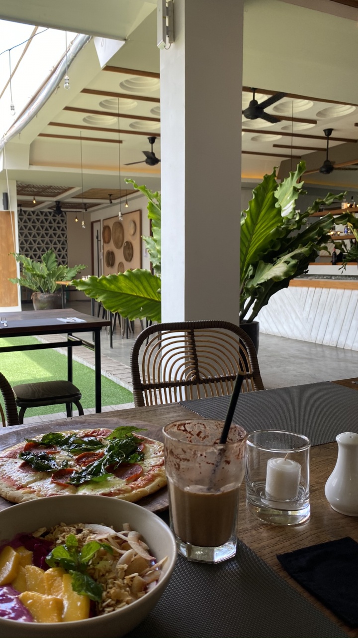 Обои завтрак, освещение, serveware, Кулинария, пища в разрешении 720x1280